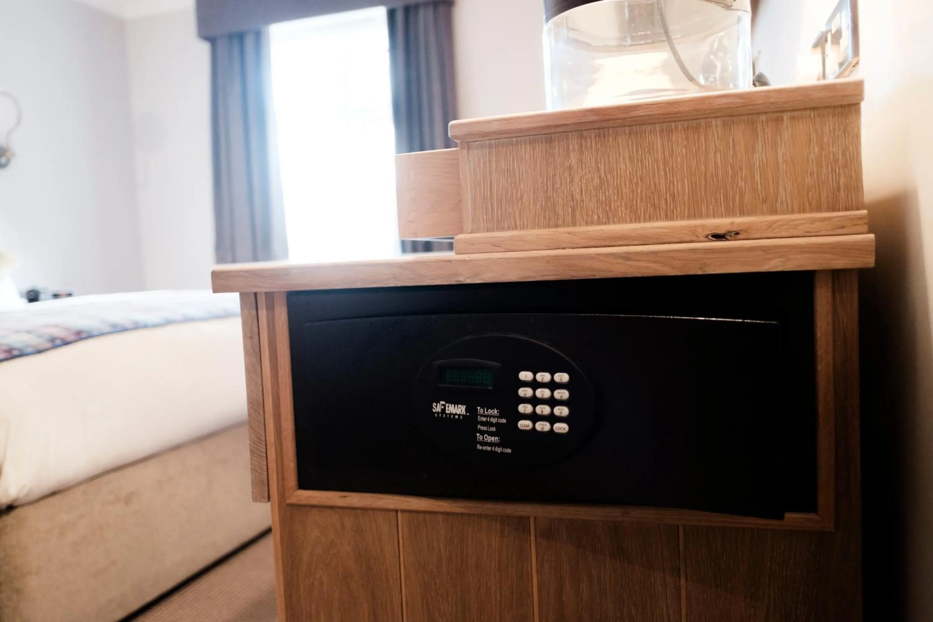 View (from property/room), Bed in The White Hart Hotel