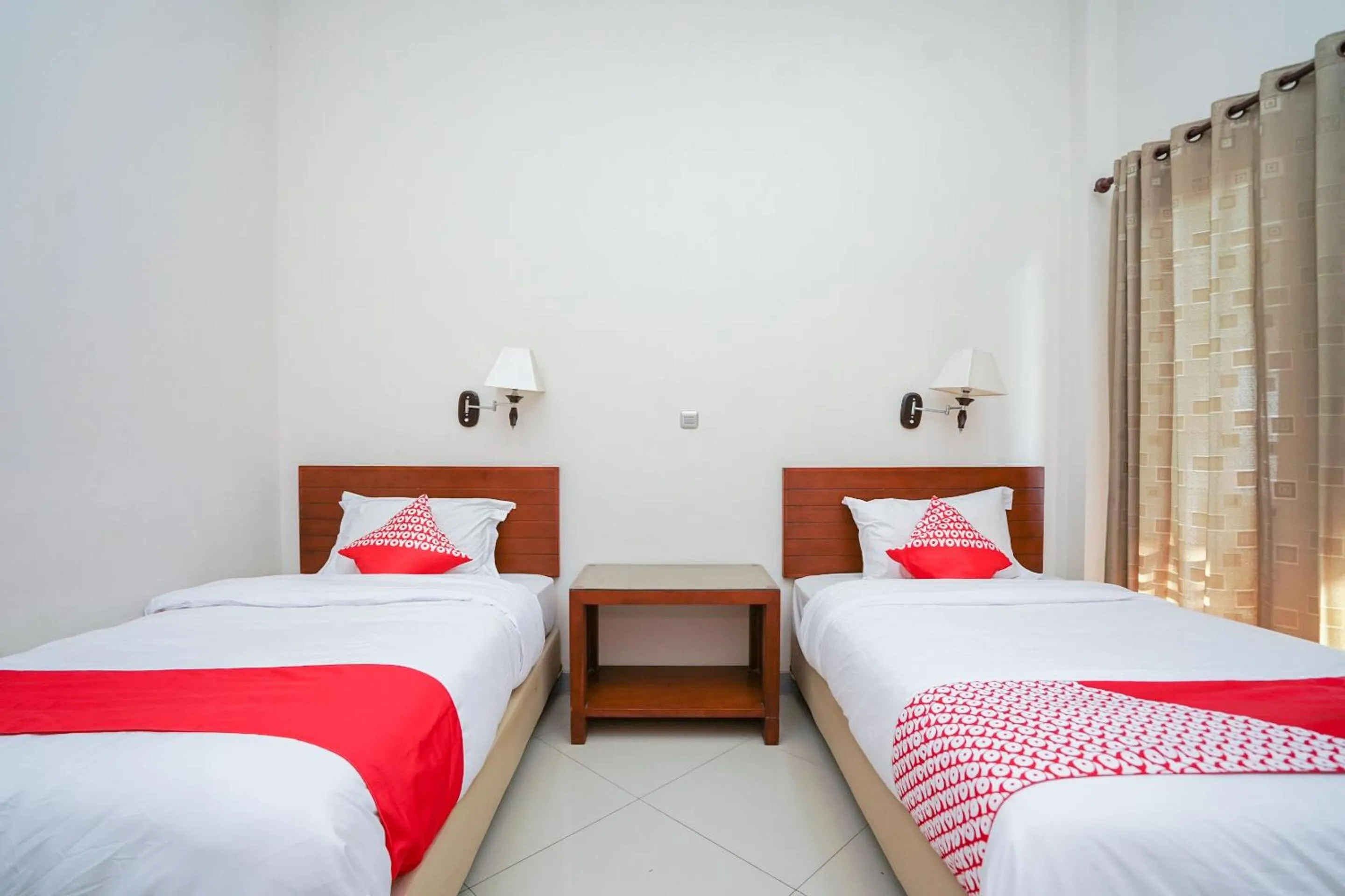 Bedroom, Bed in Capital O 1430 Hotel Ratna Syariah