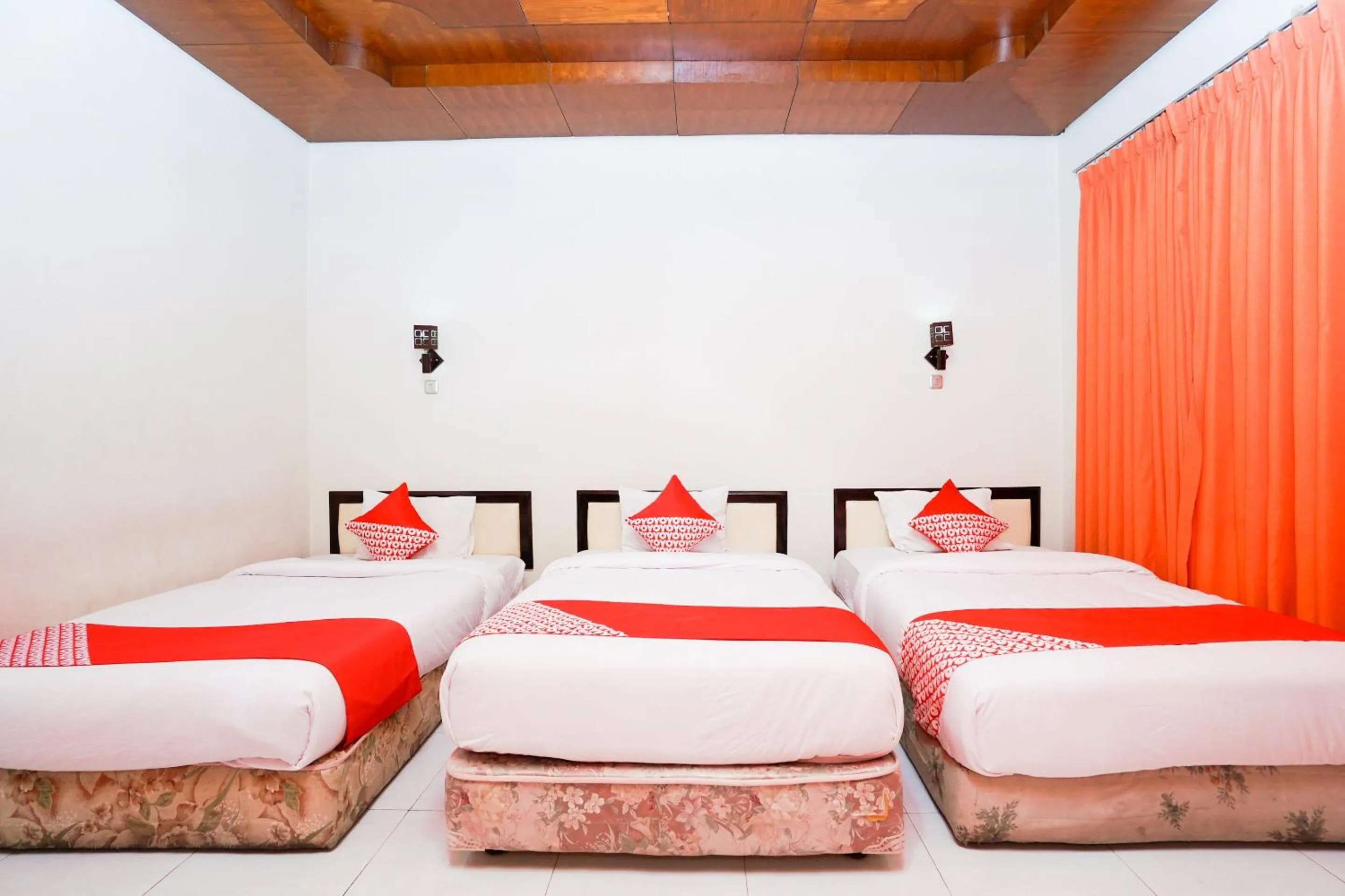 Bedroom, Bed in Capital O 1430 Hotel Ratna Syariah