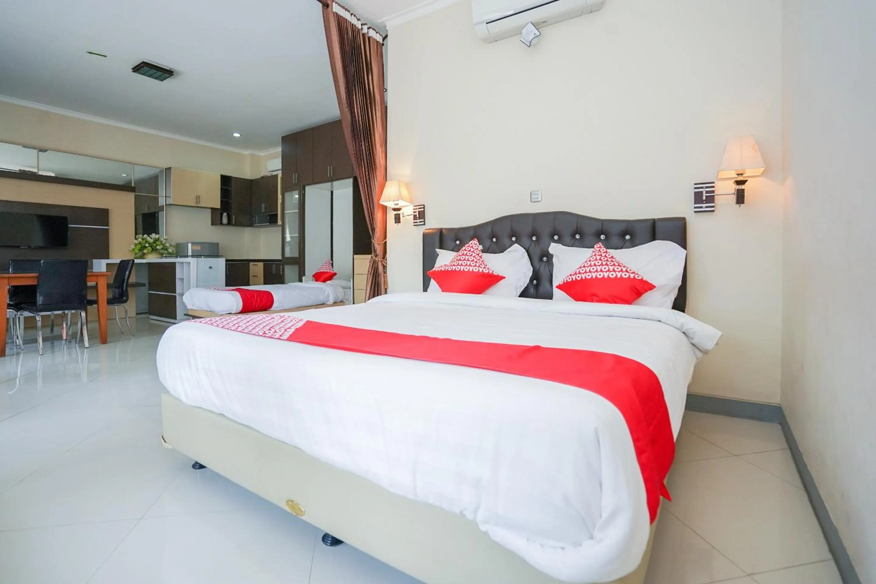 Bedroom, Bed in Capital O 1430 Hotel Ratna Syariah