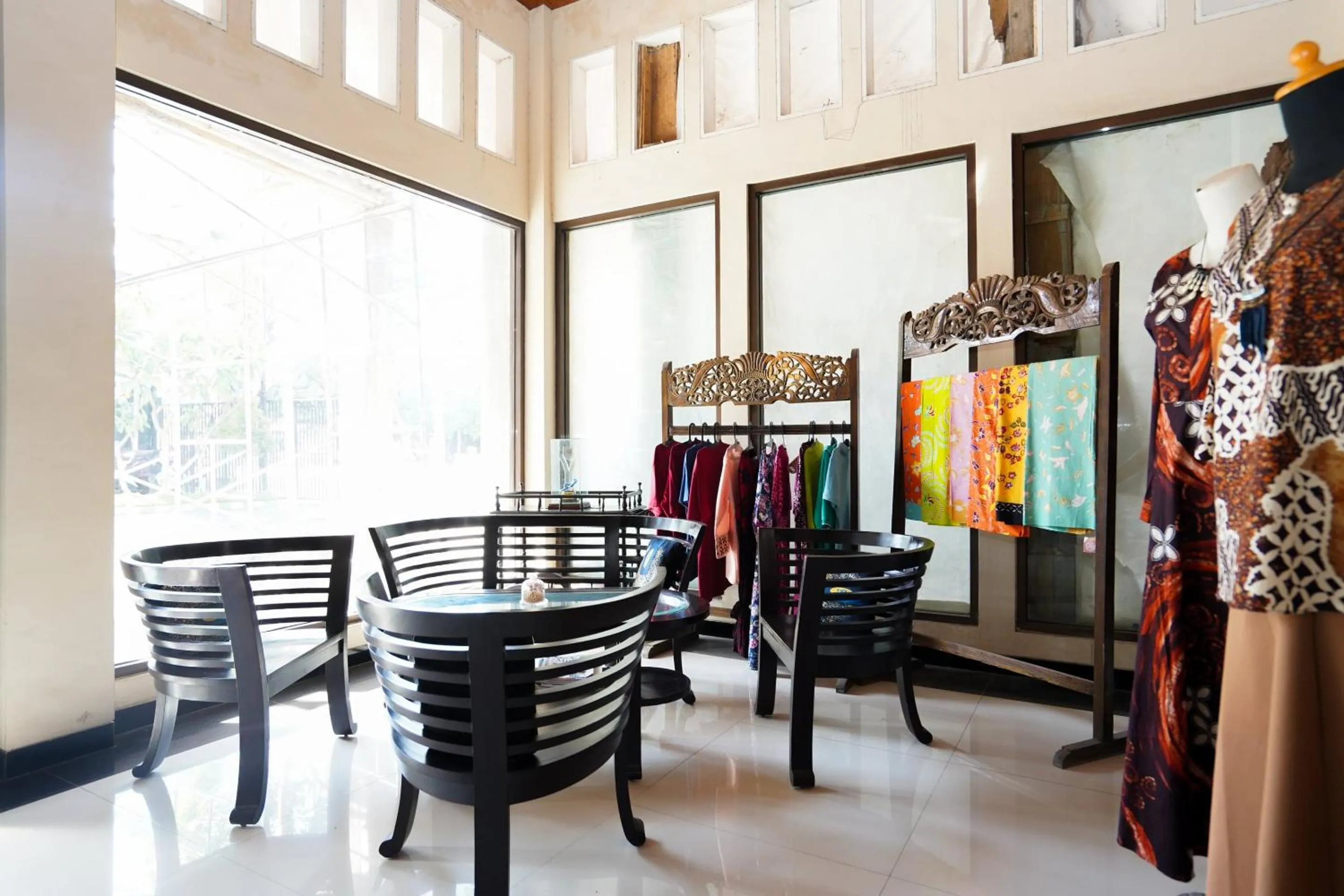 Lobby or reception in Capital O 1430 Hotel Ratna Syariah