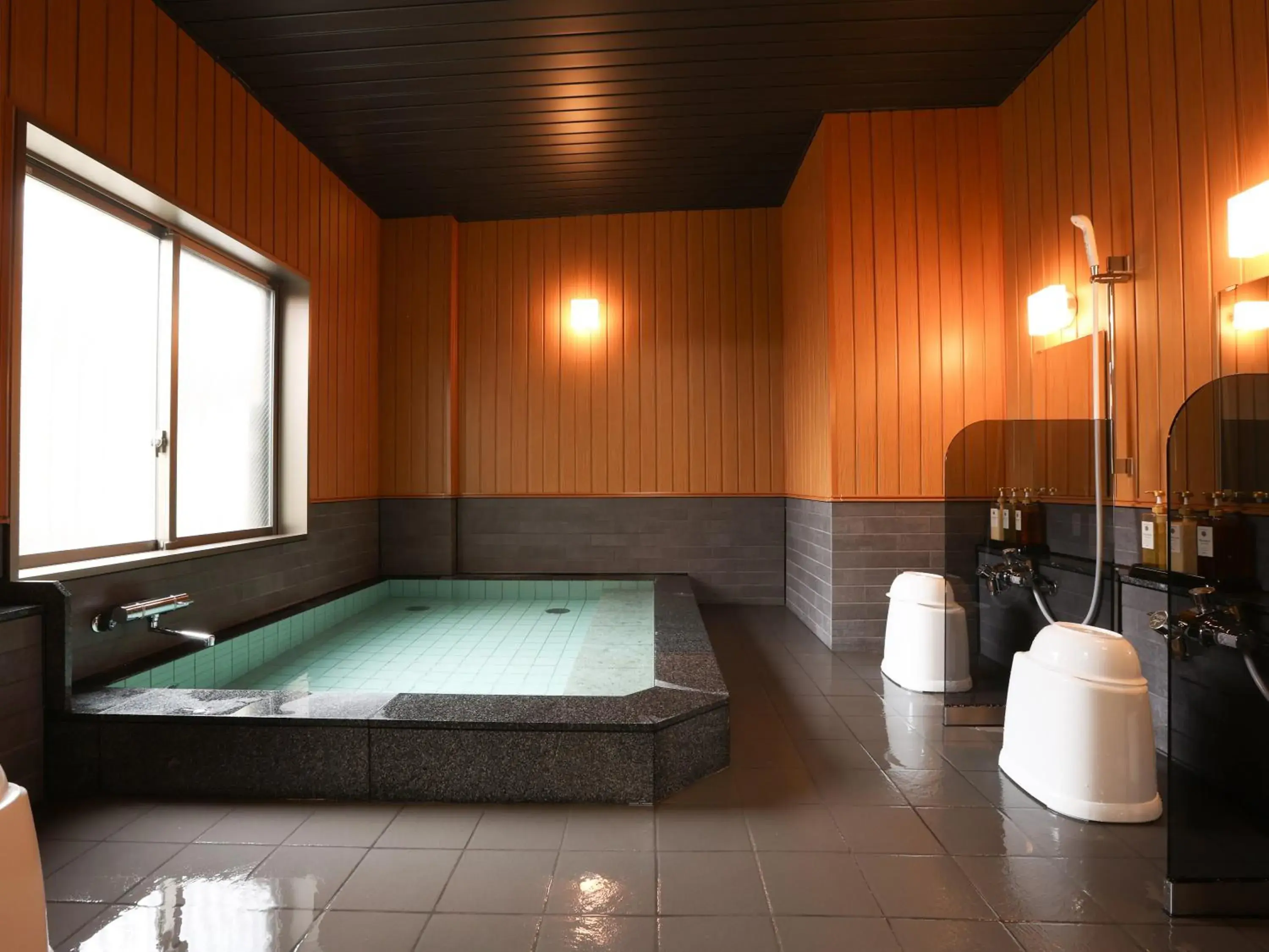 Business Hotel Isesaki Heisei Inn Business Hotel Isesaki Heisei Inn