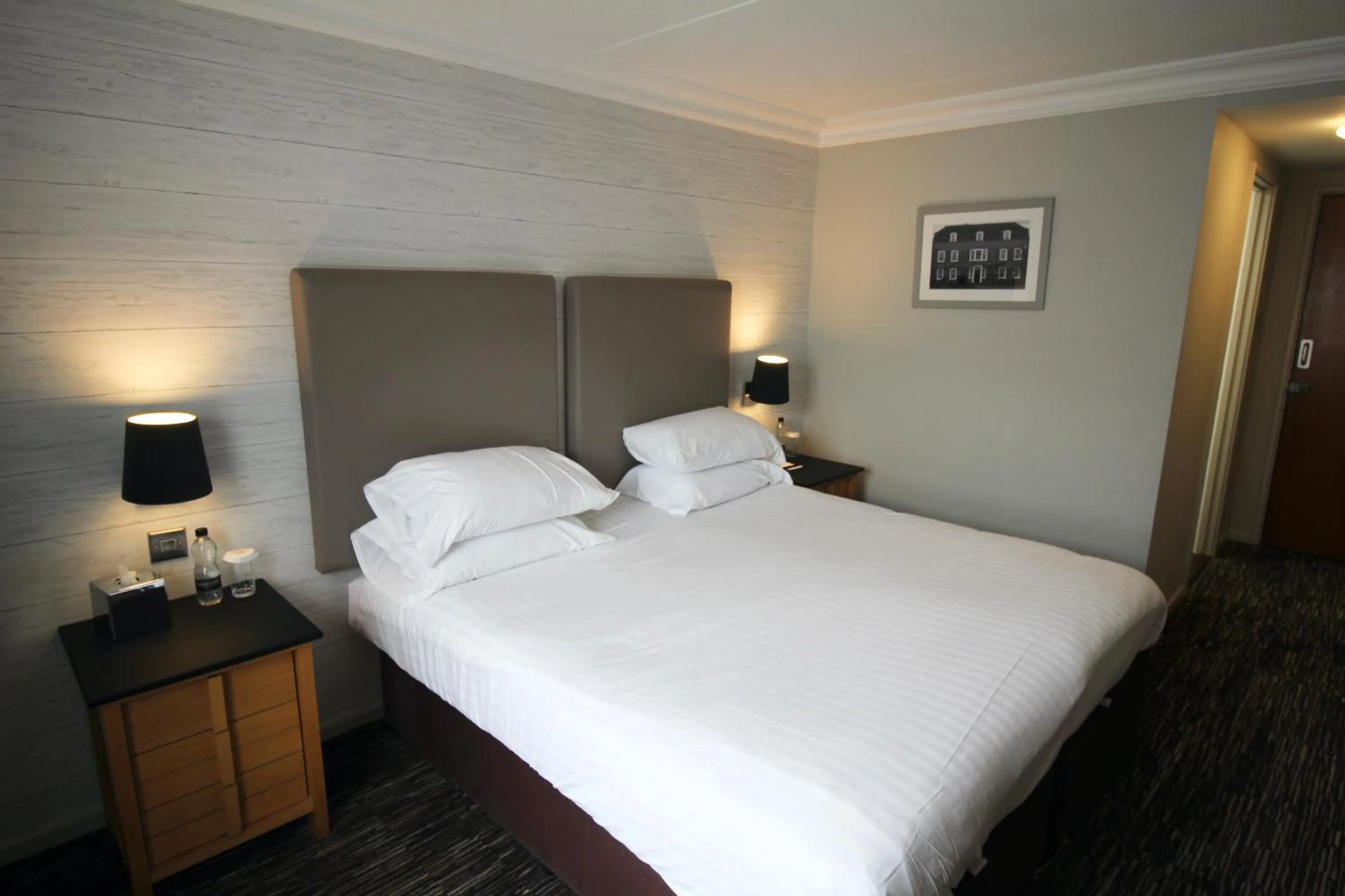 Bed in The Saracens Head Hotel