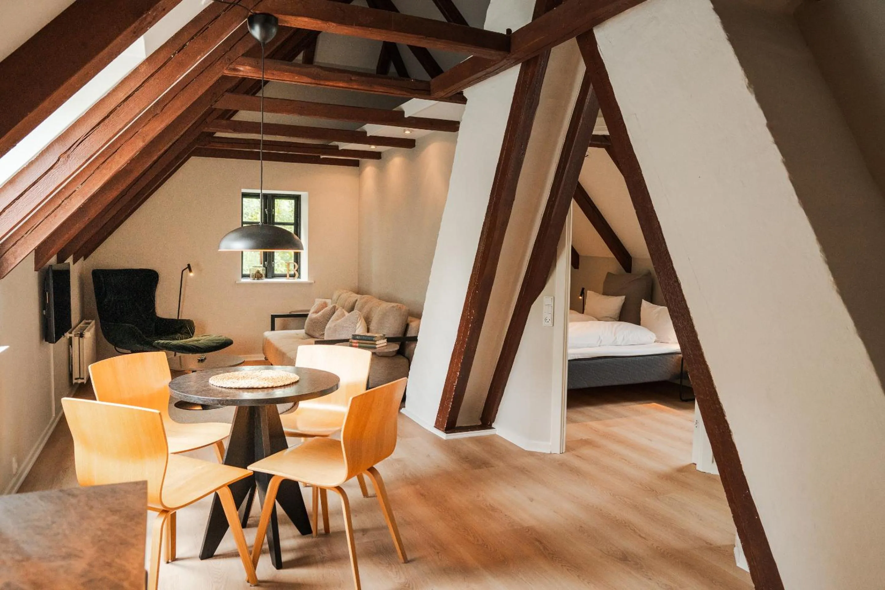 Living room, Bed in Hotel Scheelsminde