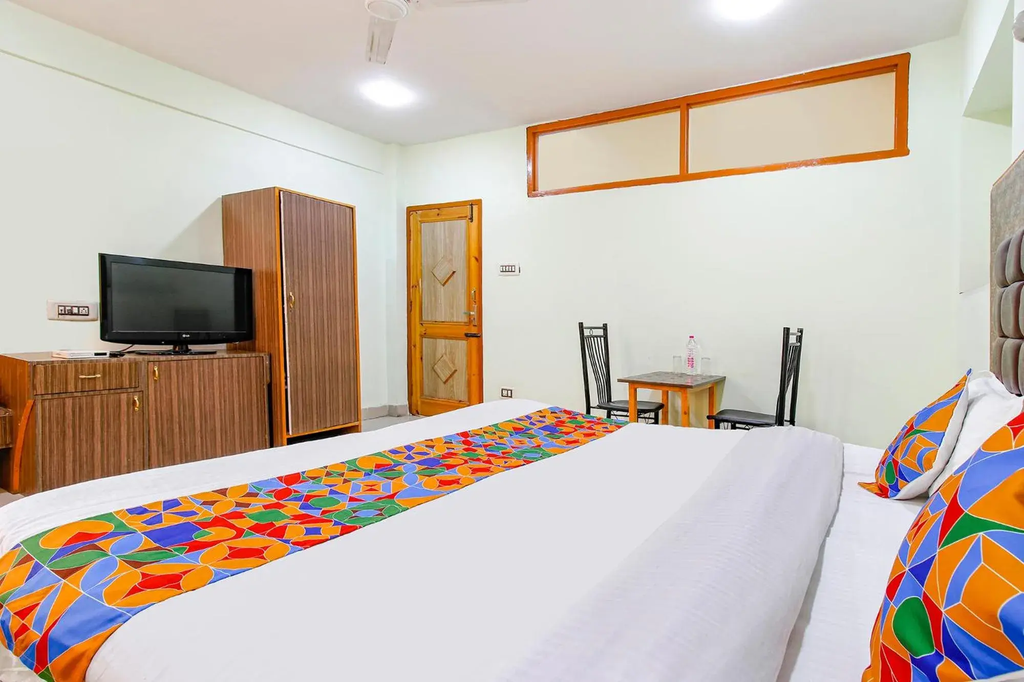 Bed in FabHotel Grand Comforts - Near Airport Bed in FabHotel Grand Comforts - Near Airport