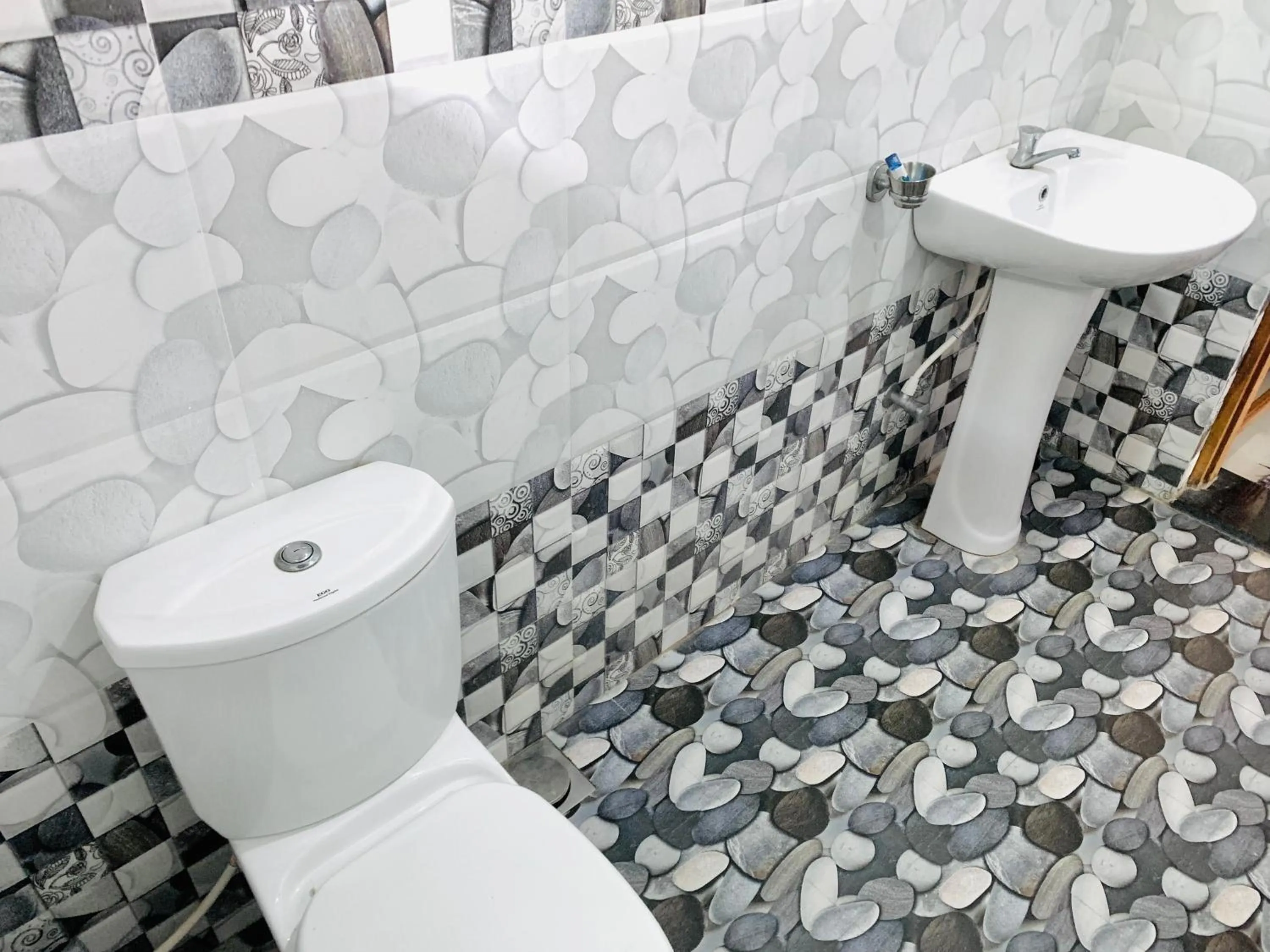 Rich Resort & Restaurant