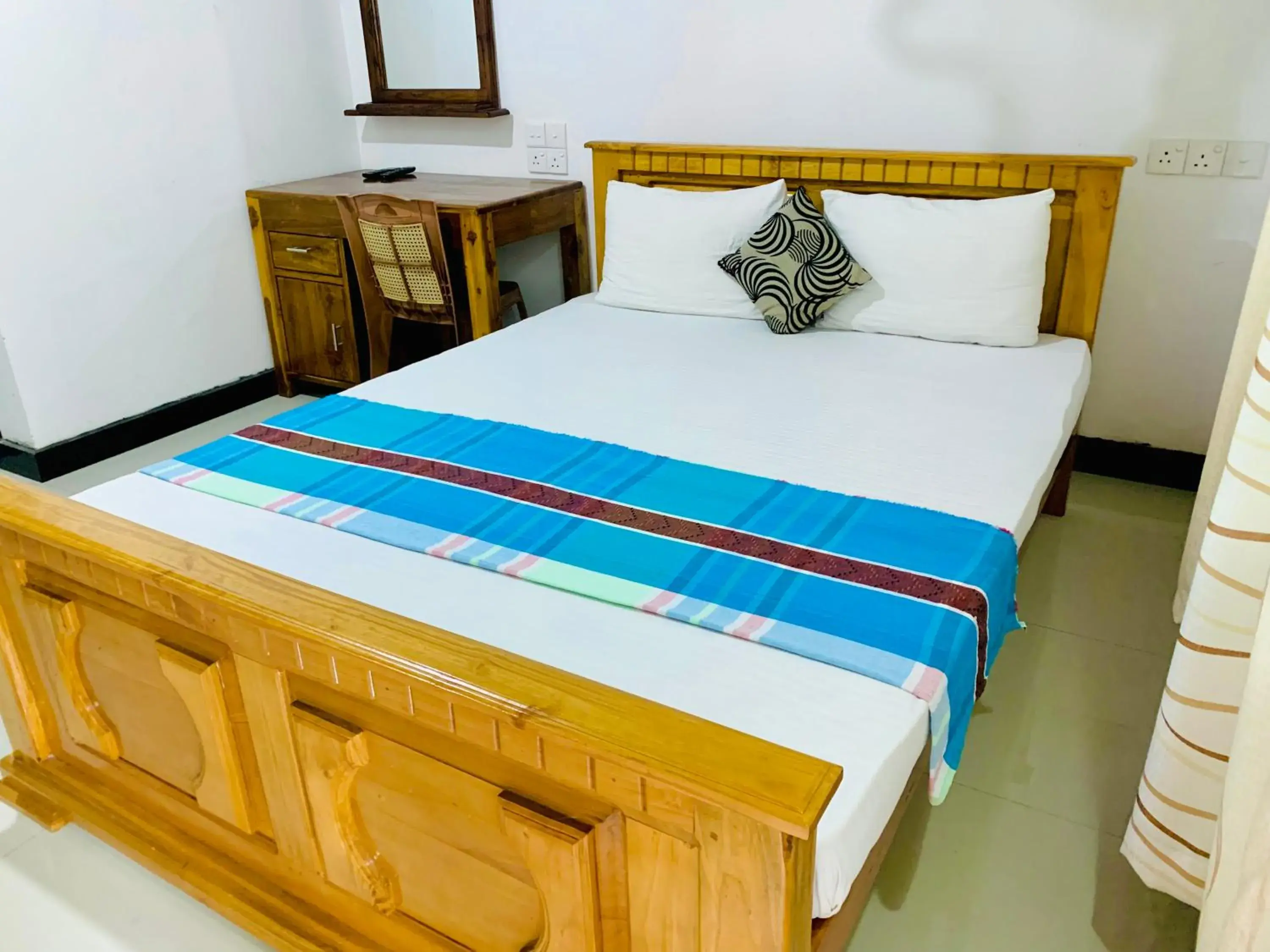 Deluxe Double Room with Balcony in Rich Resort & Restaurant Deluxe Double Room with Balcony in Rich Resort & Restaurant