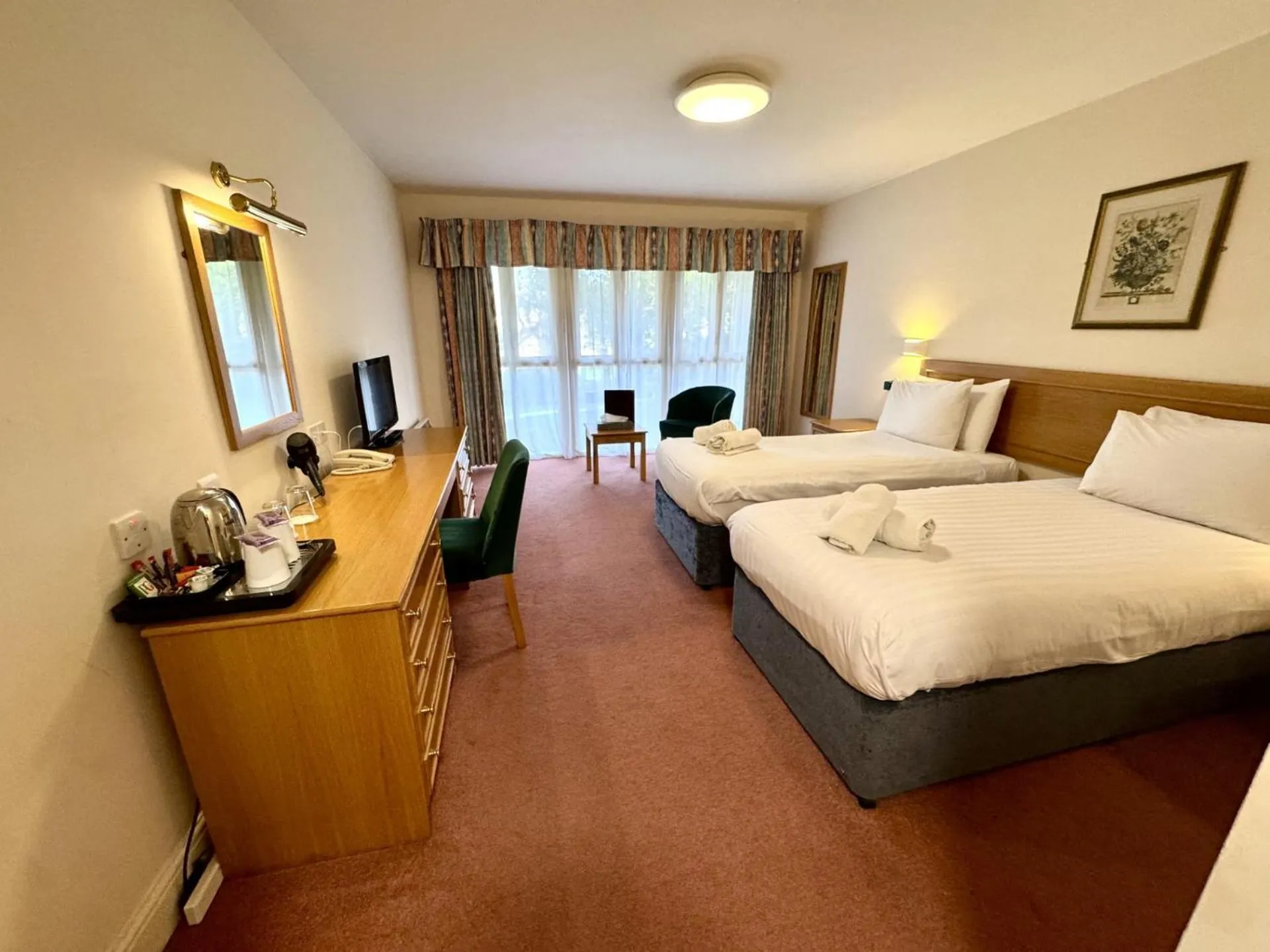 Bed in Louisa Lodge & Purbeck House Hotel