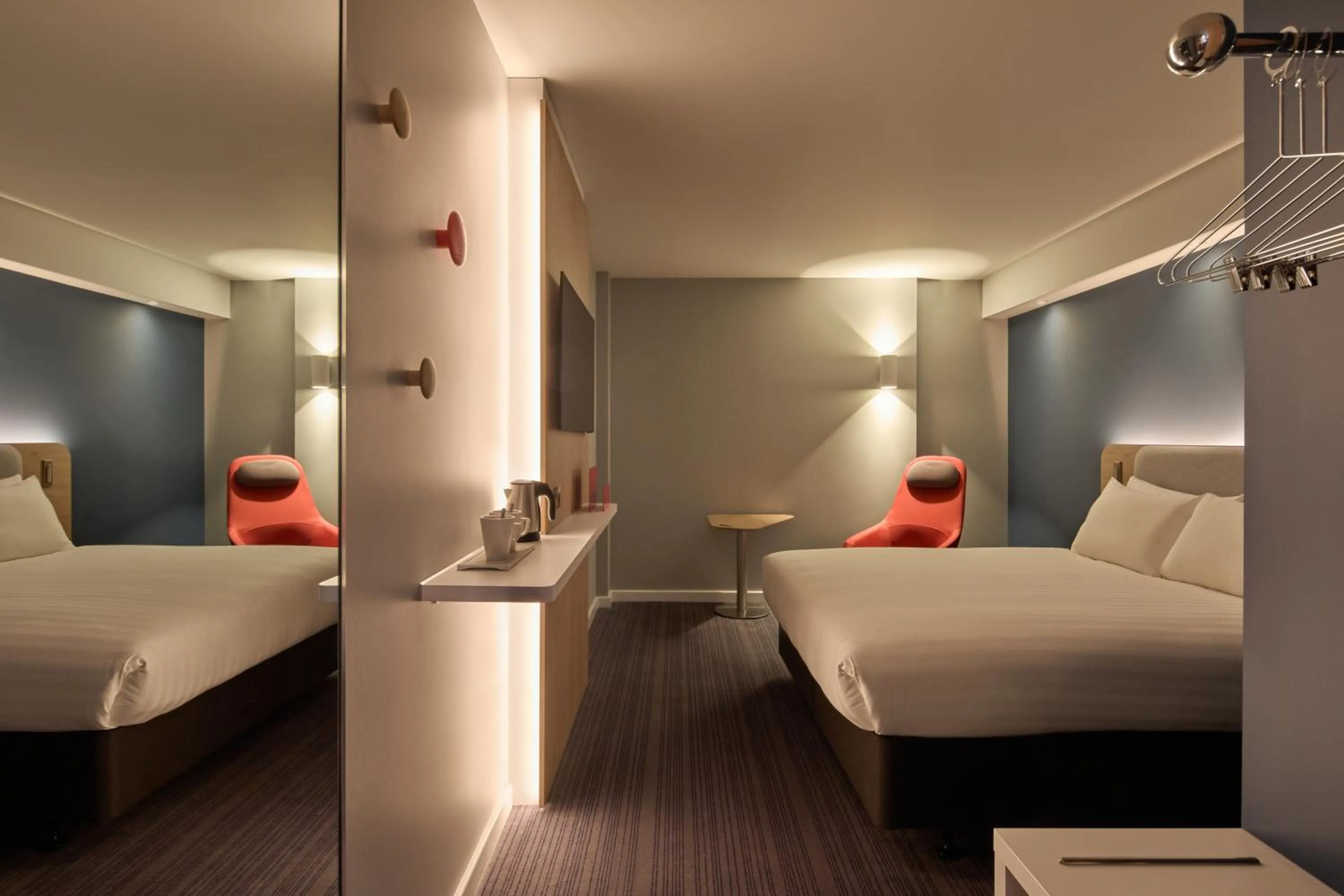 Bed in Holiday Inn Express London Limehouse by IHG