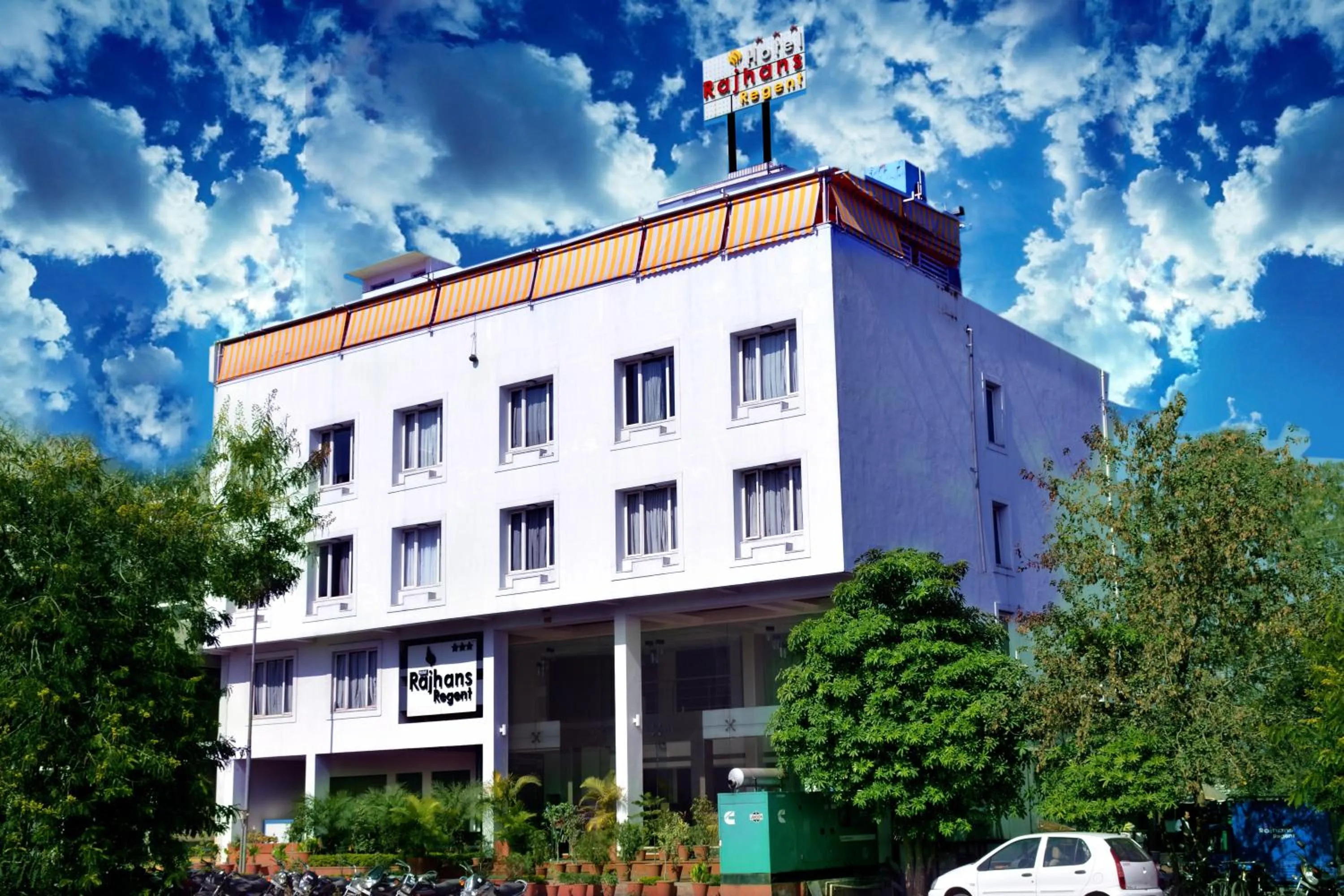 Property building in Hotel Rajhans Regent