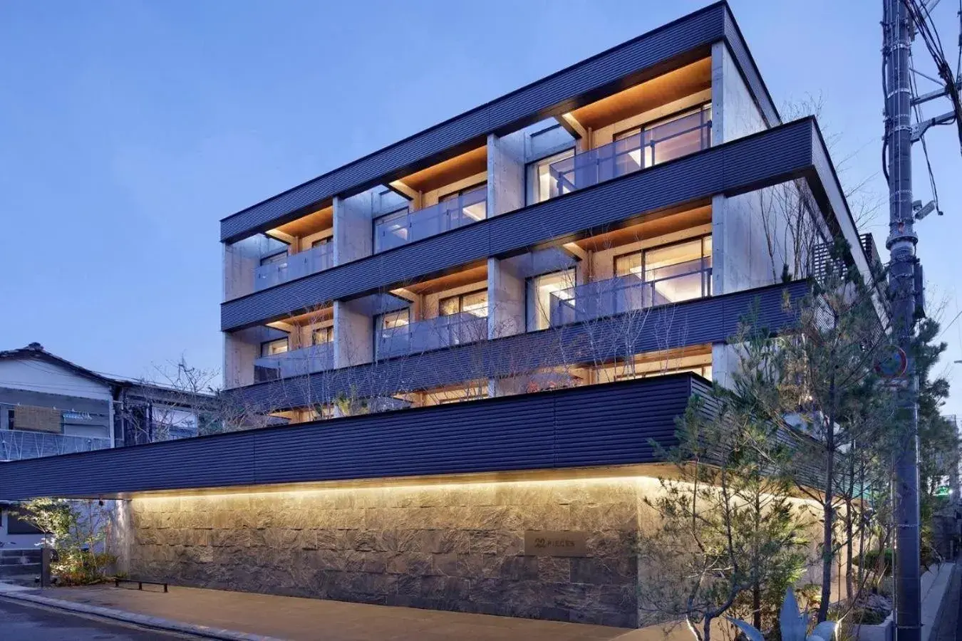 Property building in 22 PIECES Property building in 22 PIECES