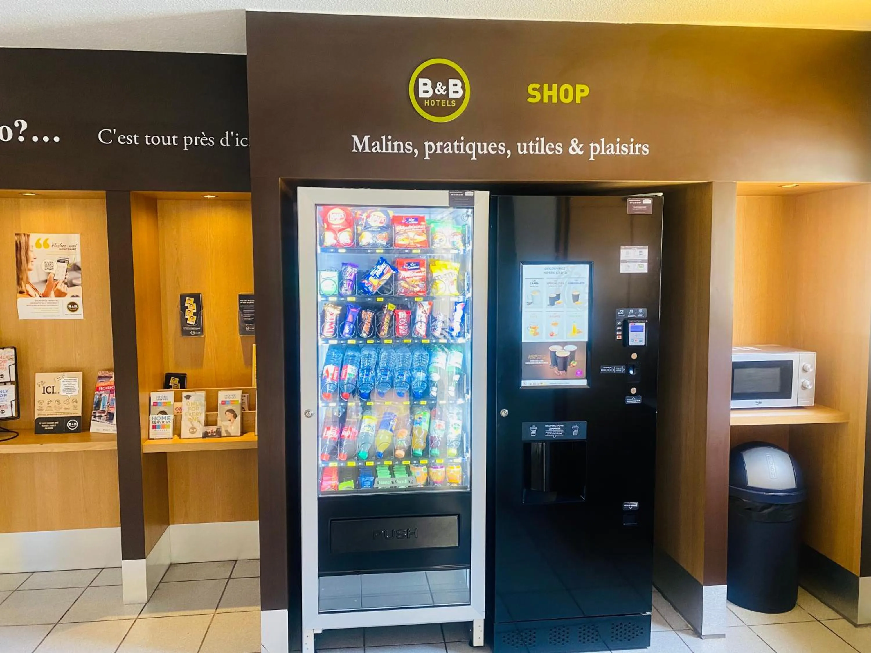 vending machine in B&B HOTEL Aubagne Gémenos