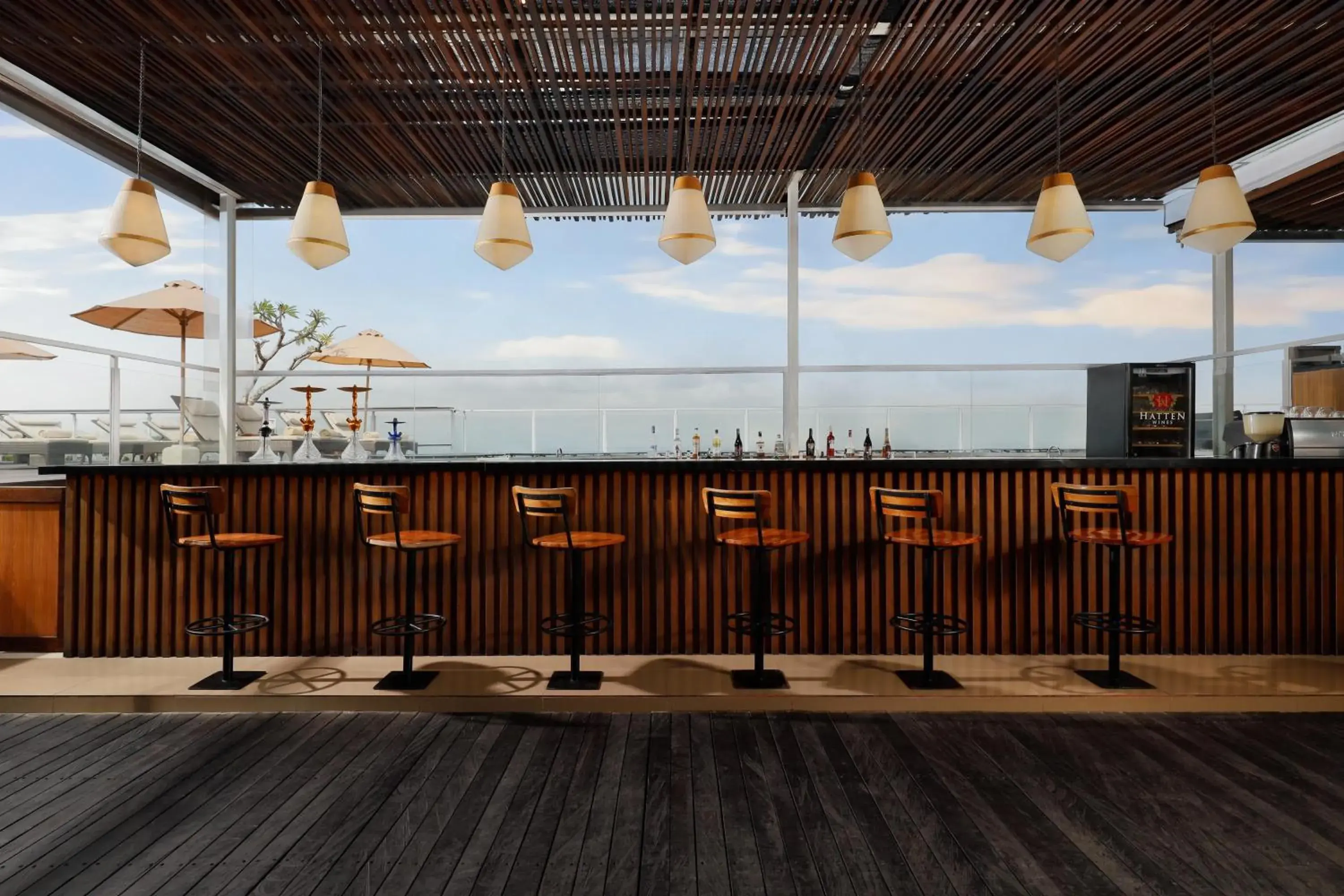 Restaurant/places to eat in Aston Canggu Beach Resort Restaurant/places to eat in Aston Canggu Beach Resort