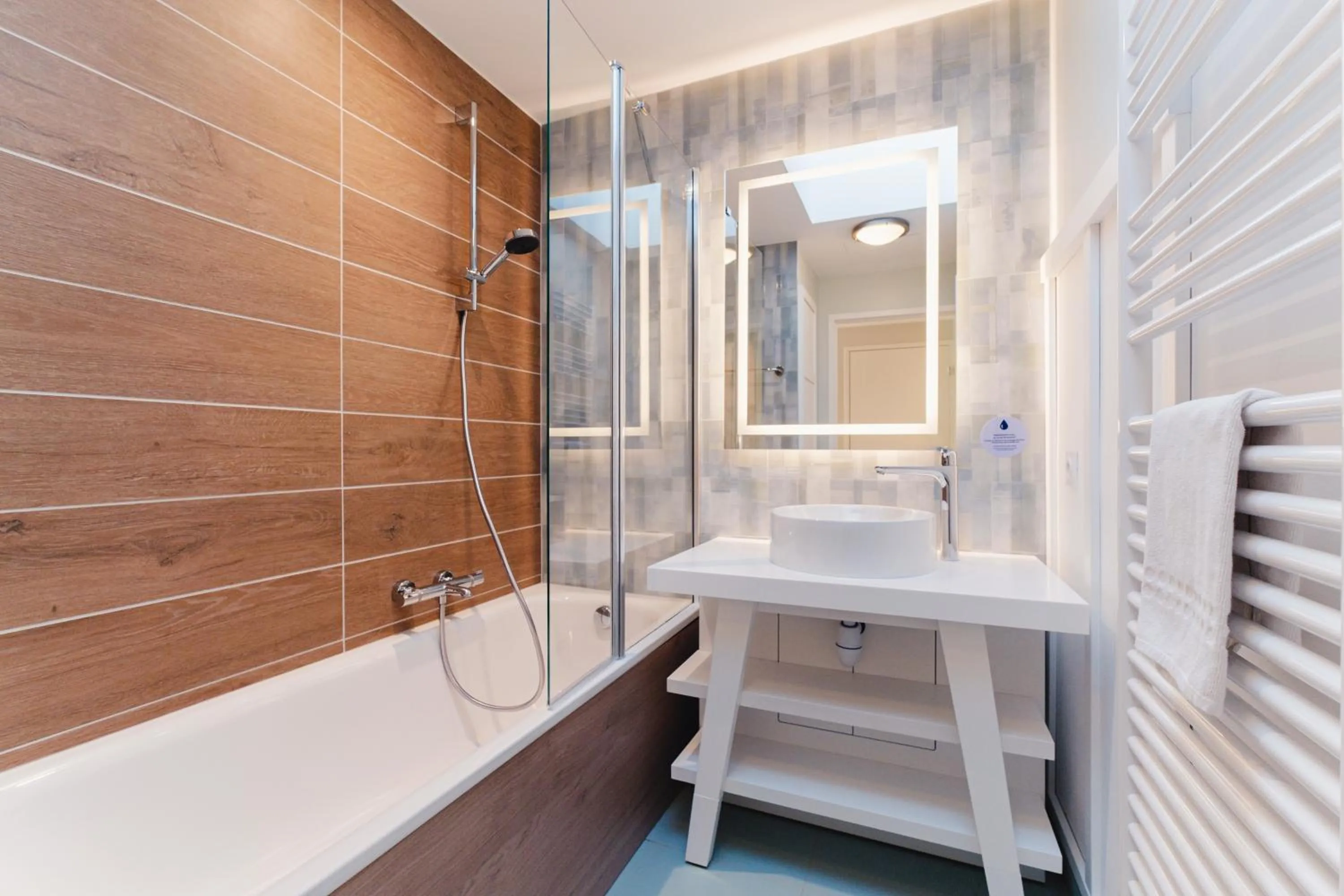 Shower in Center Parcs Villages Nature Paris