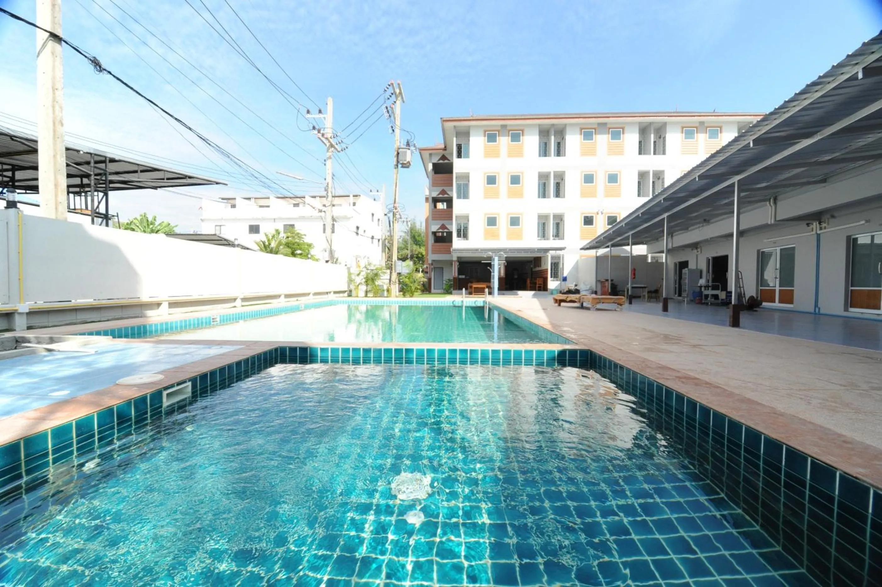 Swimming pool in Nanya Hotel Chiang Mai