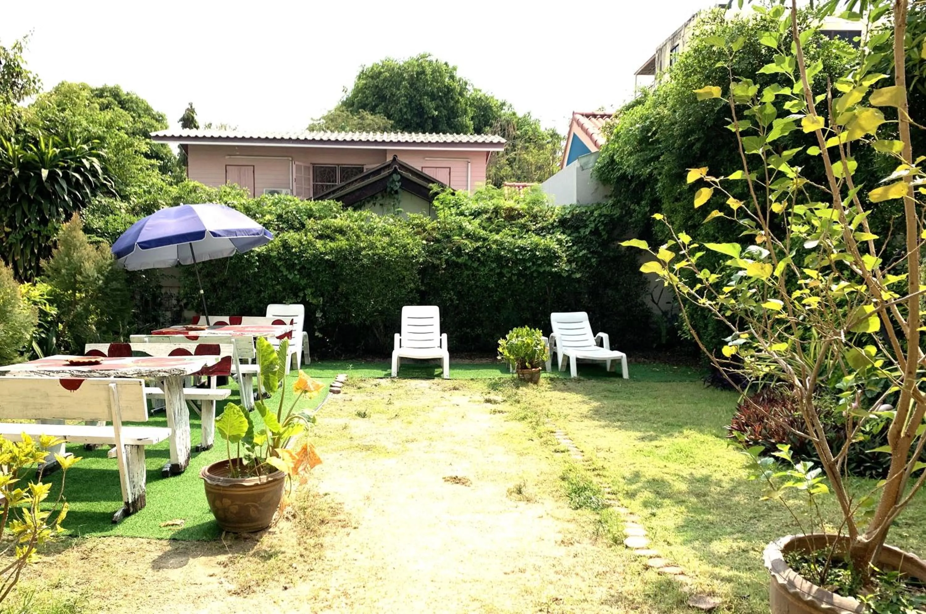 Garden in Golf-Sea-City Guest House