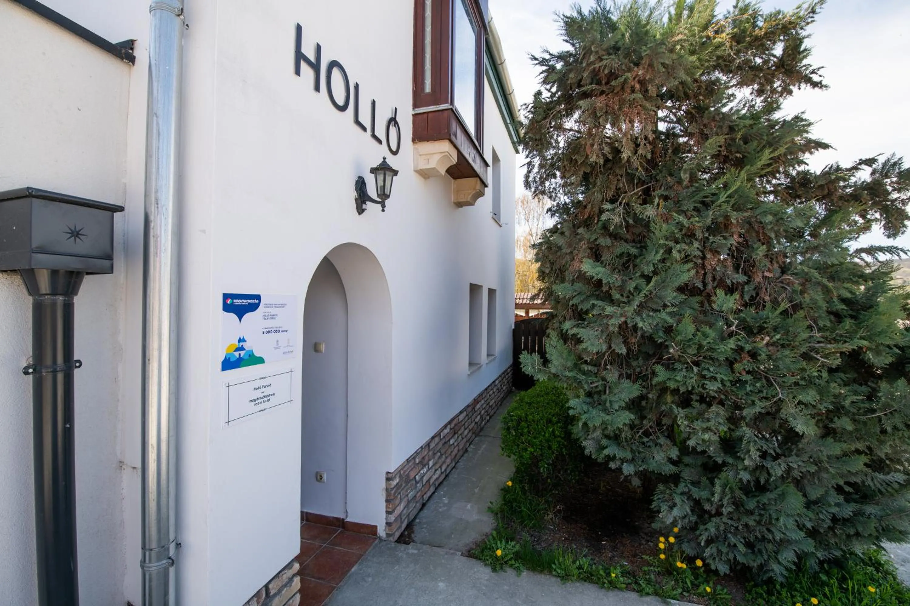 Holló Vendégház