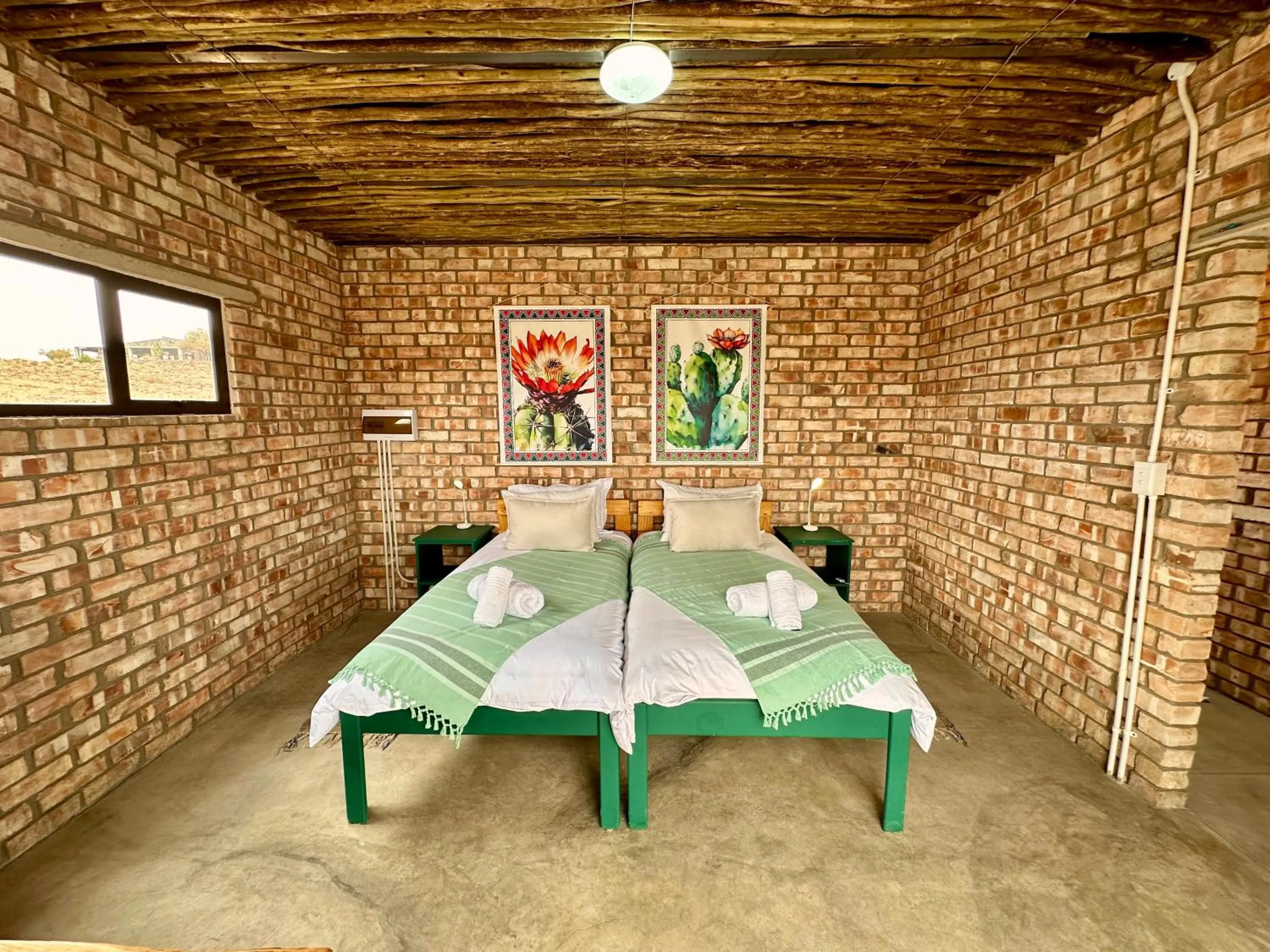 Daureb Isib Campsite and B&B