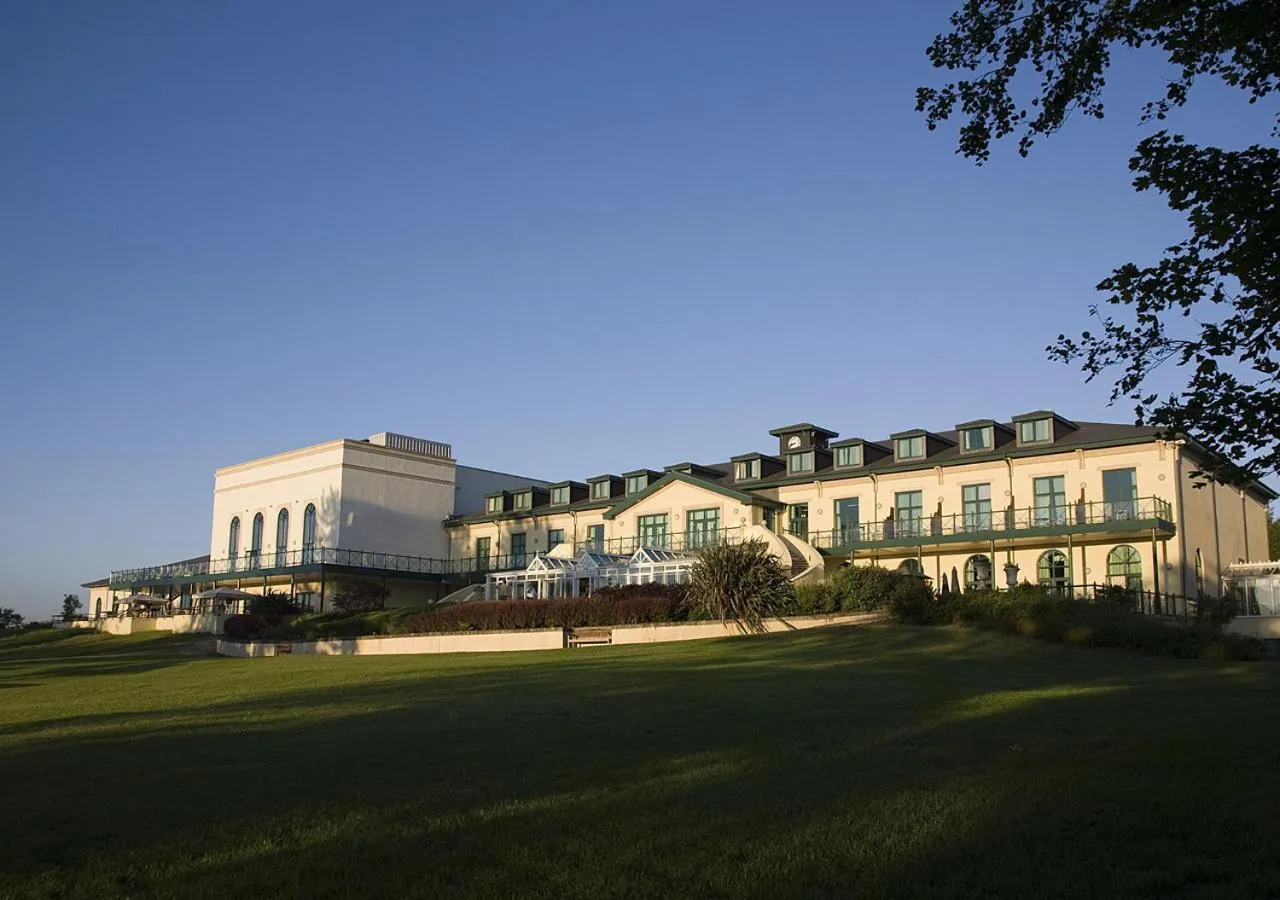 Property building in Vale Resort