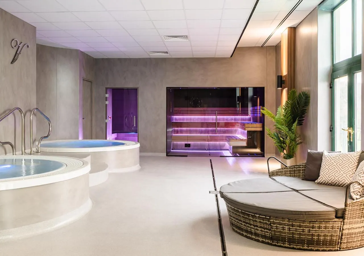 Hot Tub in Vale Resort