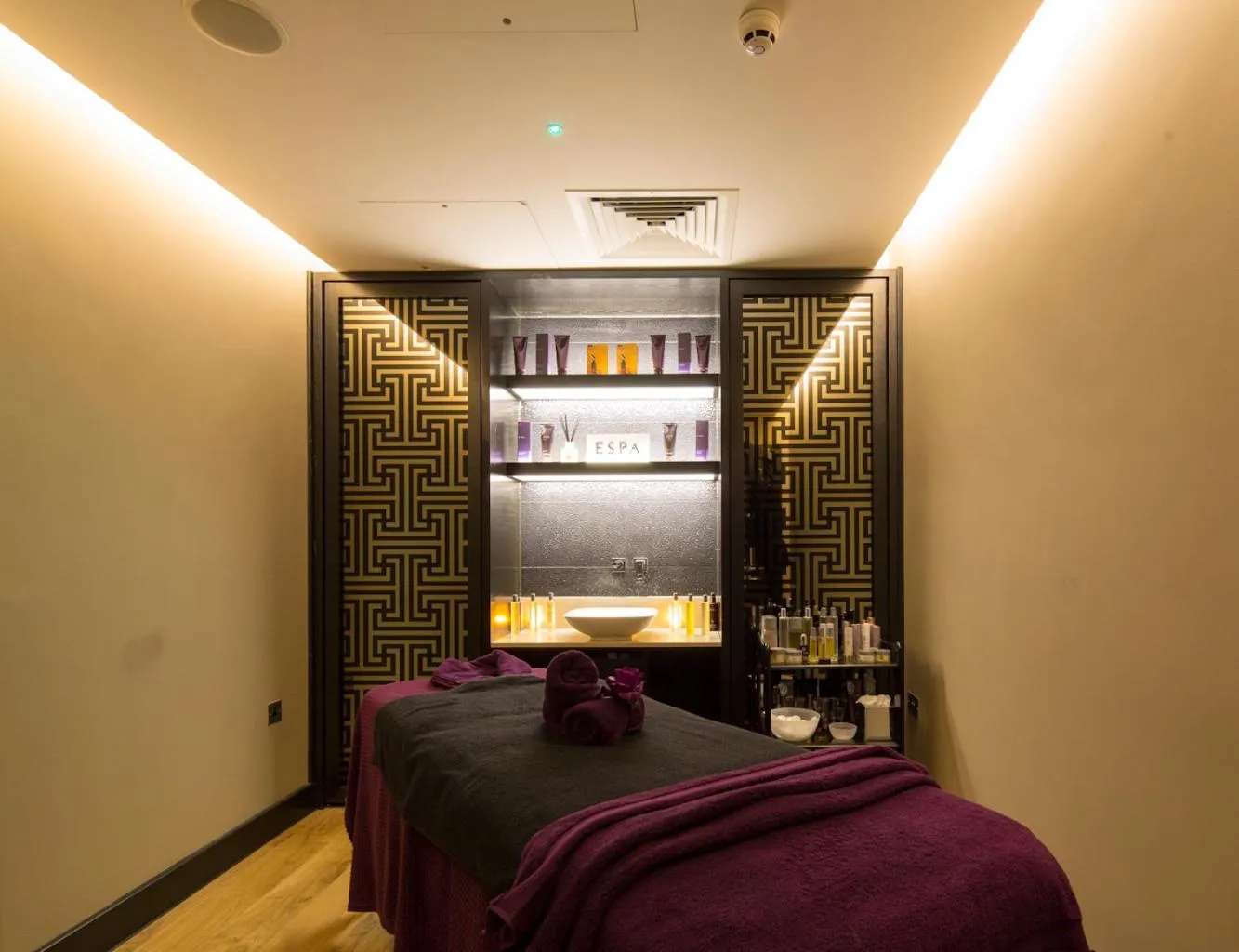 Spa and wellness centre/facilities in Crowne Plaza Gerrards Cross by IHG
