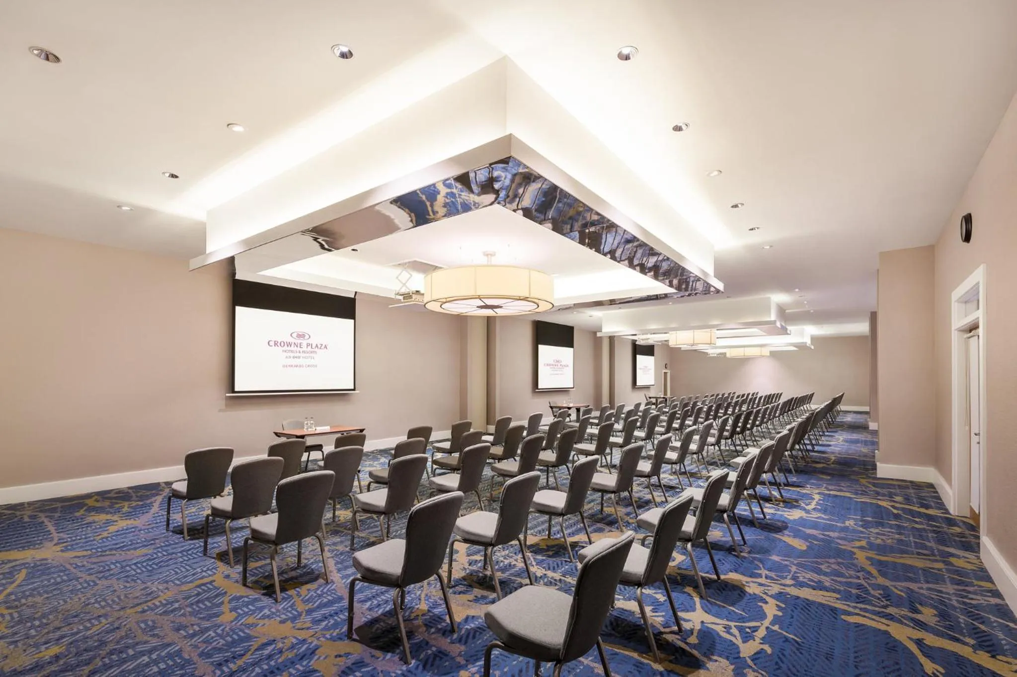 Meeting/conference room in Crowne Plaza Gerrards Cross by IHG