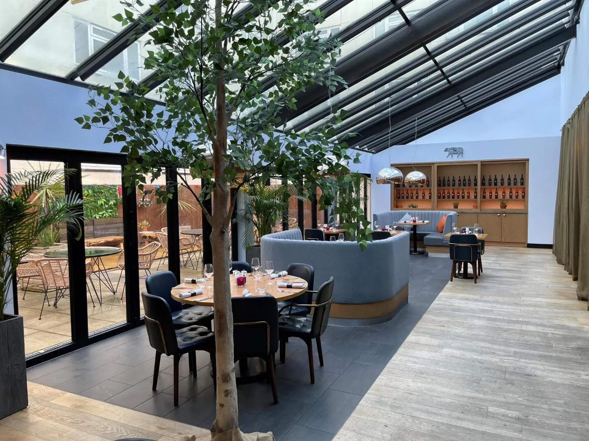 Restaurant/places to eat in Crowne Plaza Gerrards Cross by IHG Restaurant/places to eat in Crowne Plaza Gerrards Cross by IHG