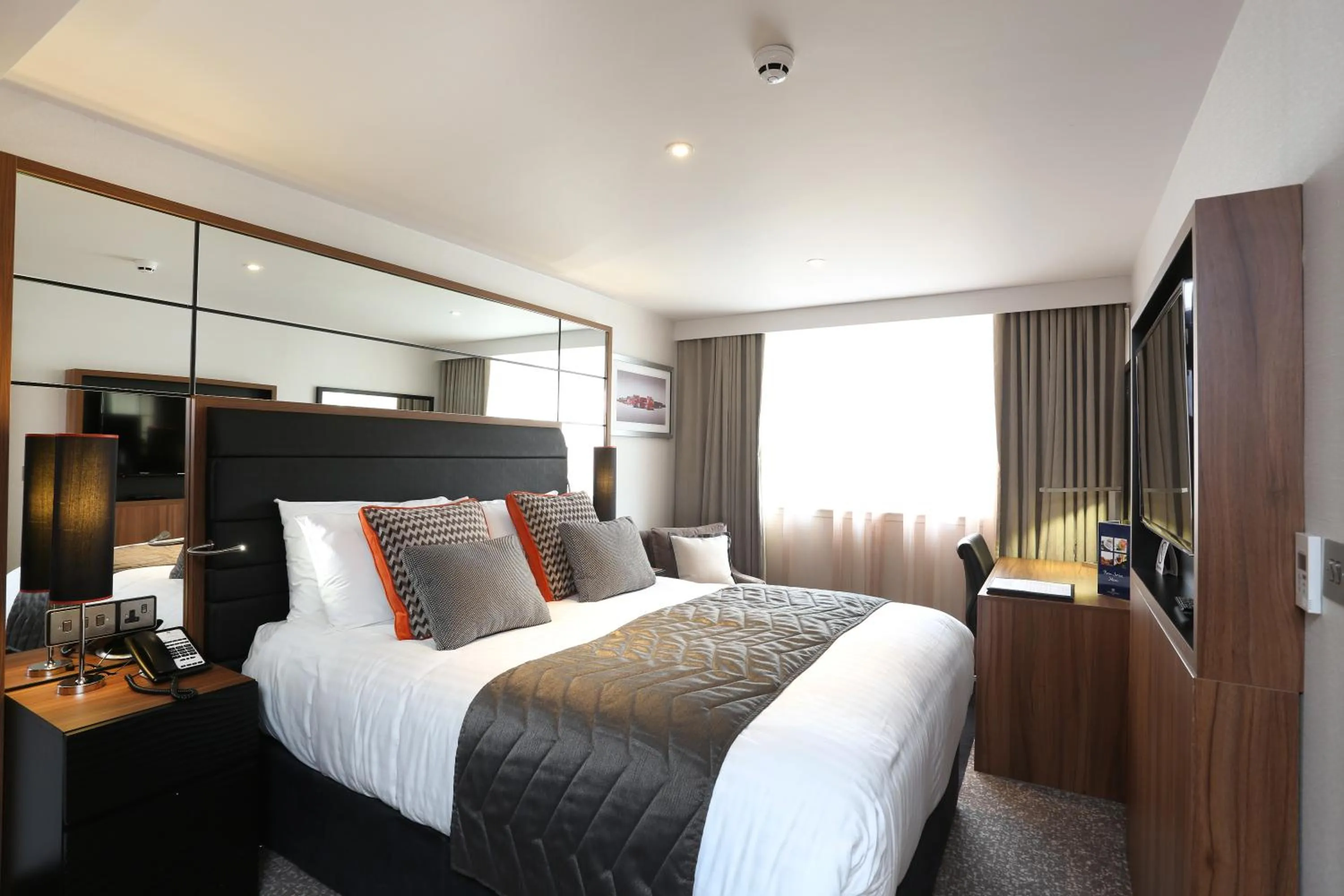 Bed in Crowne Plaza Gerrards Cross by IHG