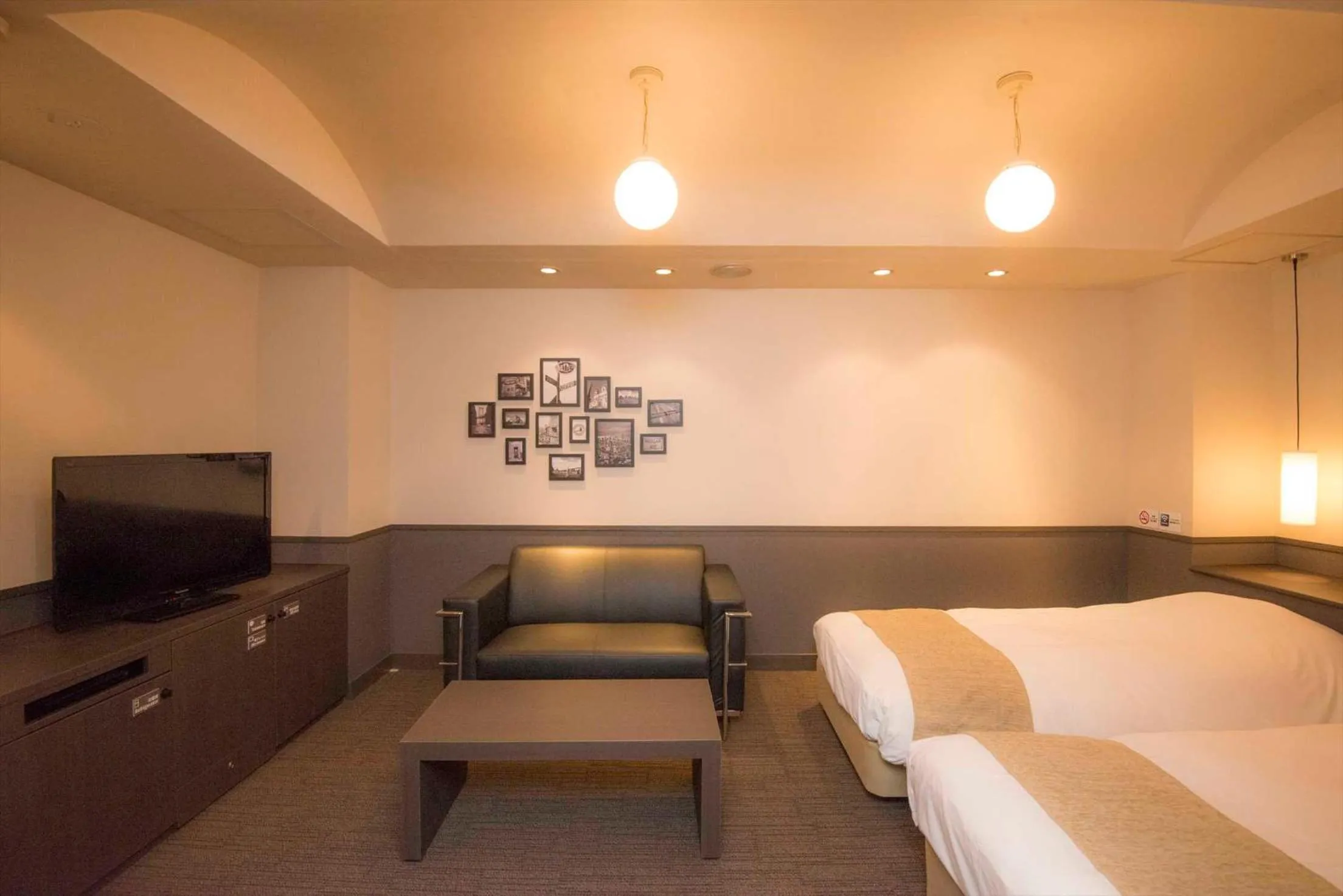 Bed in Hotel Double Funabashi