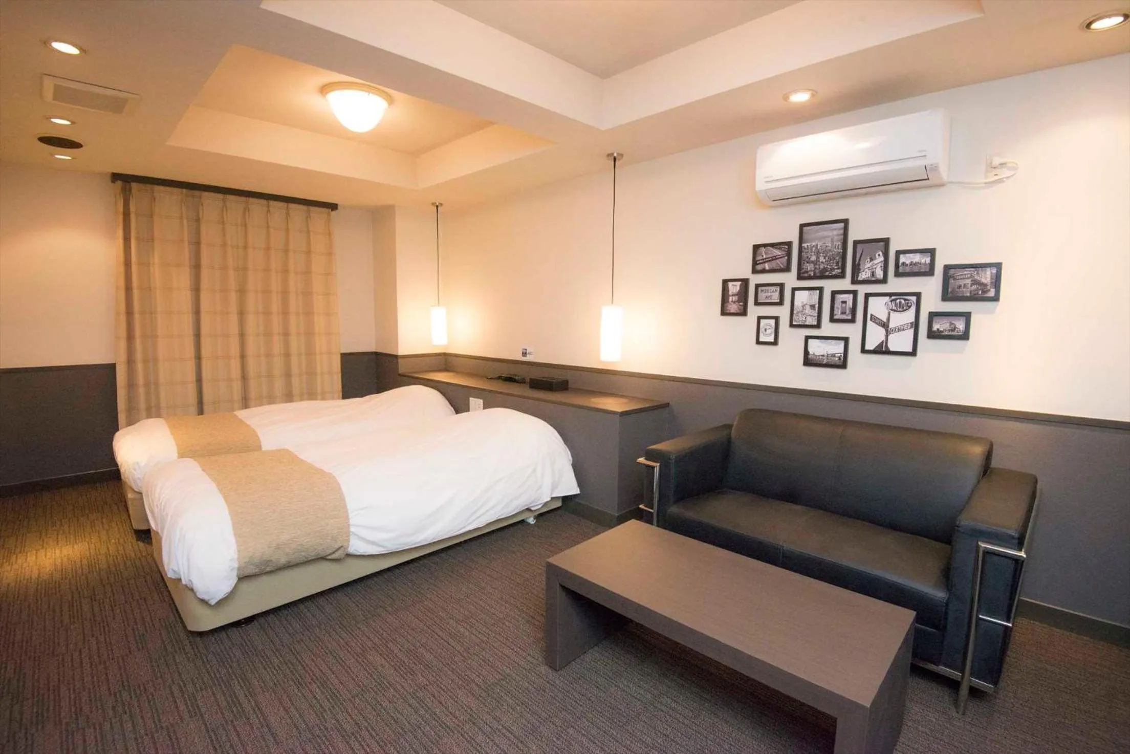 Bed in Hotel Double Funabashi