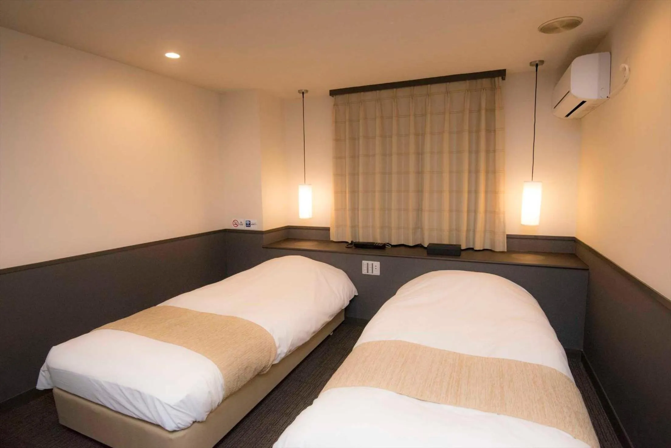 Bed in Hotel Double Funabashi