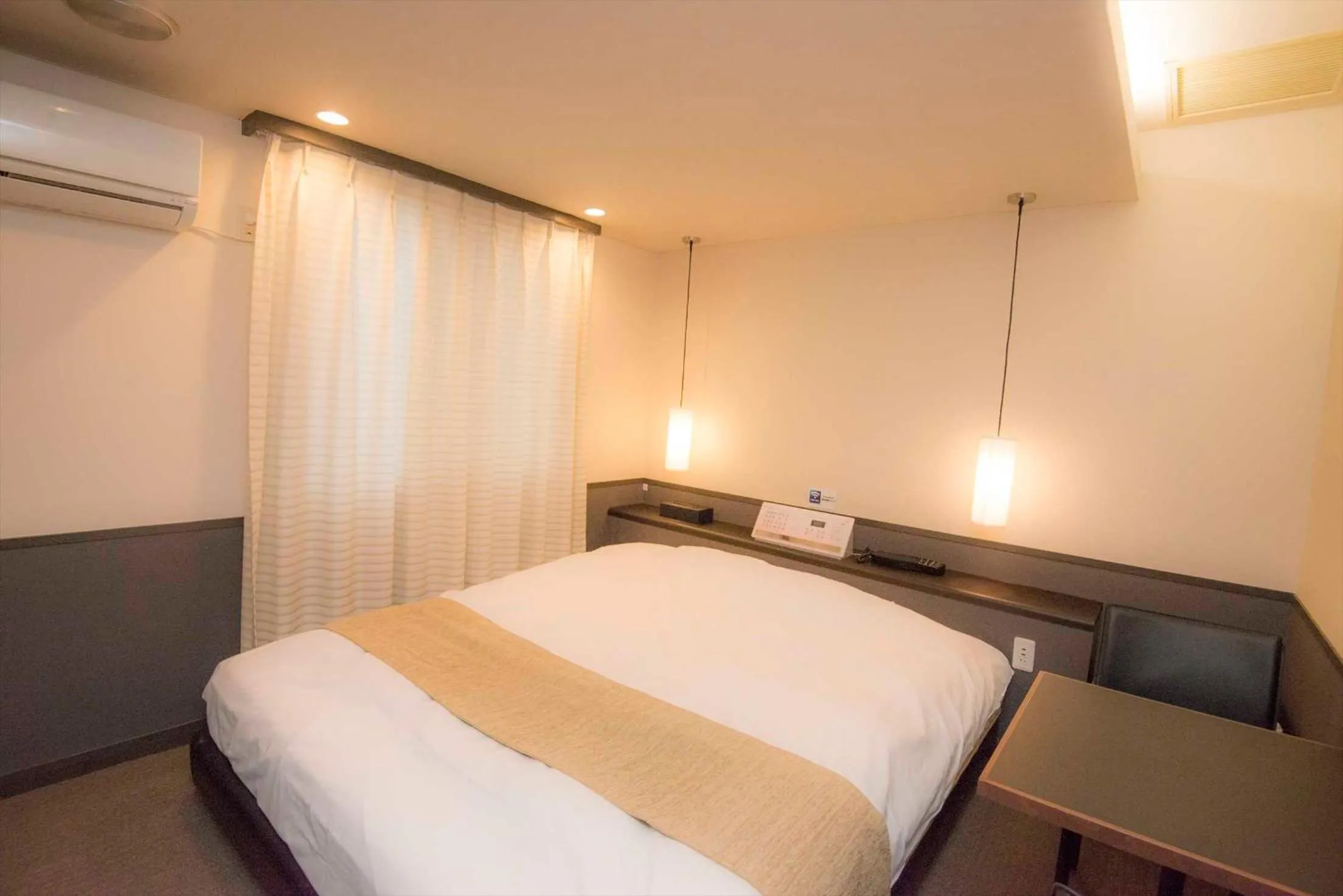 Bed in Hotel Double Funabashi