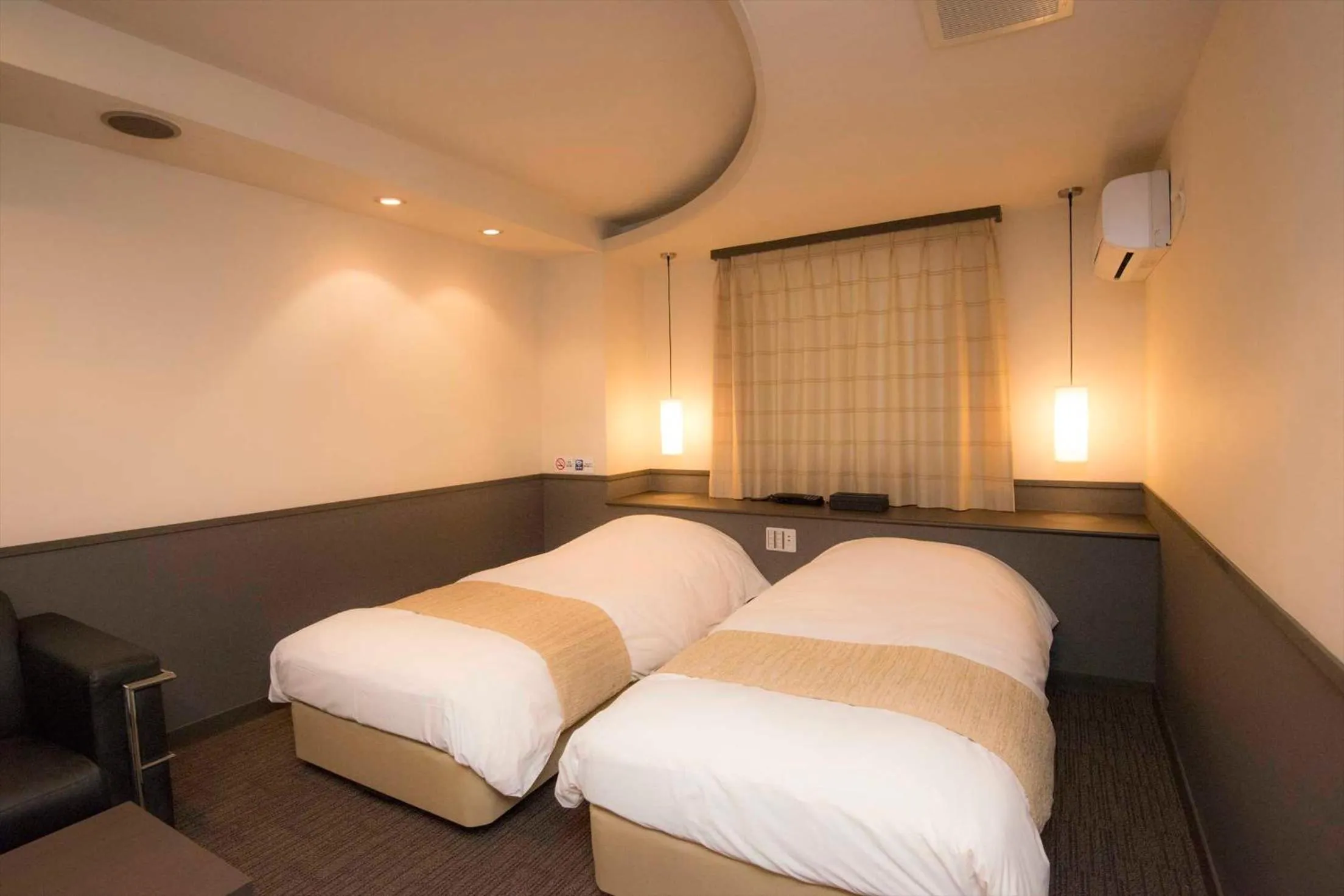 Bed in Hotel Double Funabashi