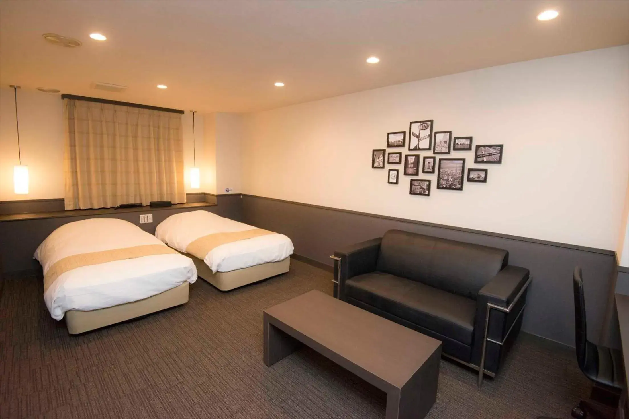 Twin Room in Hotel Double Funabashi Twin Room in Hotel Double Funabashi
