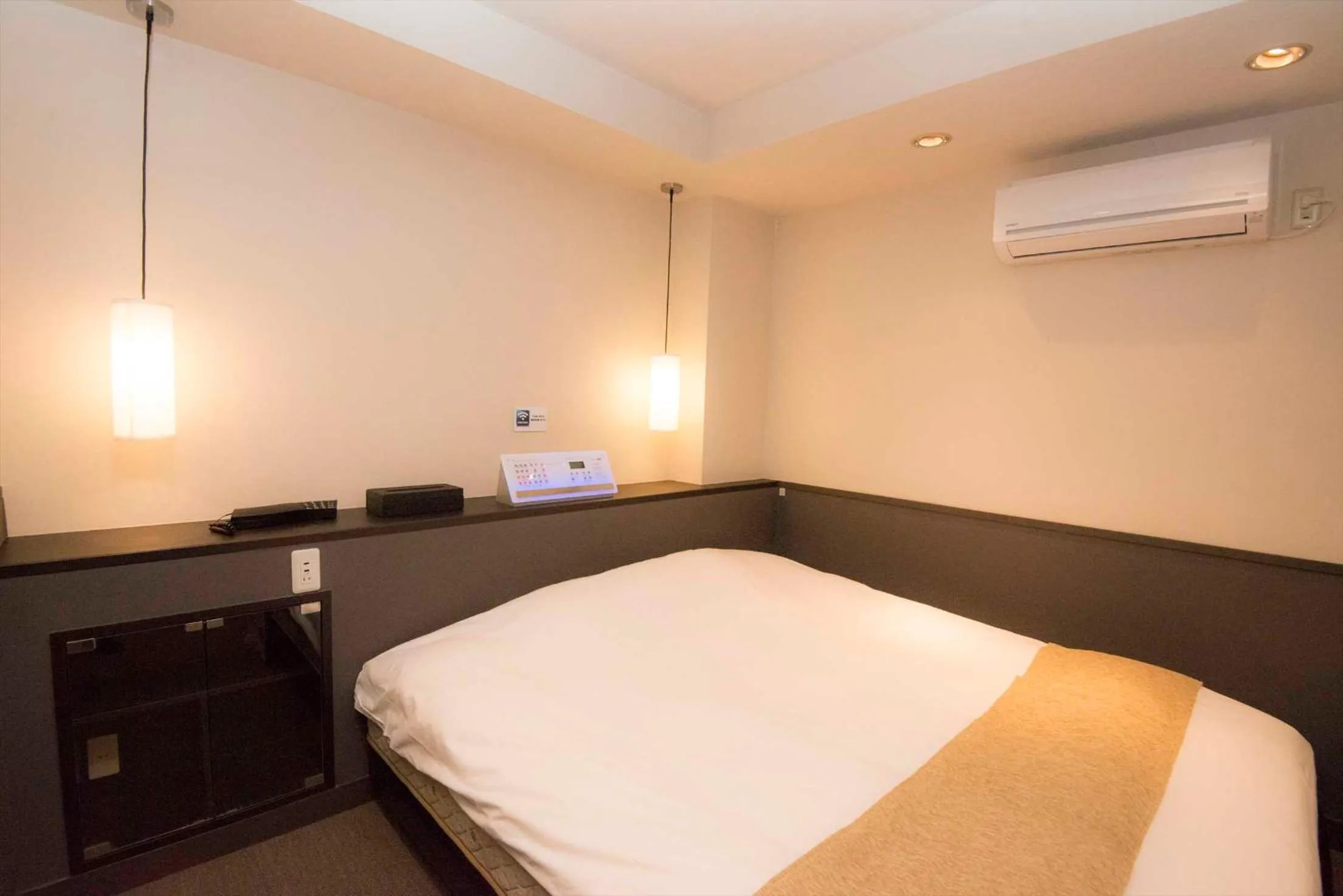 Bed in Hotel Double Funabashi