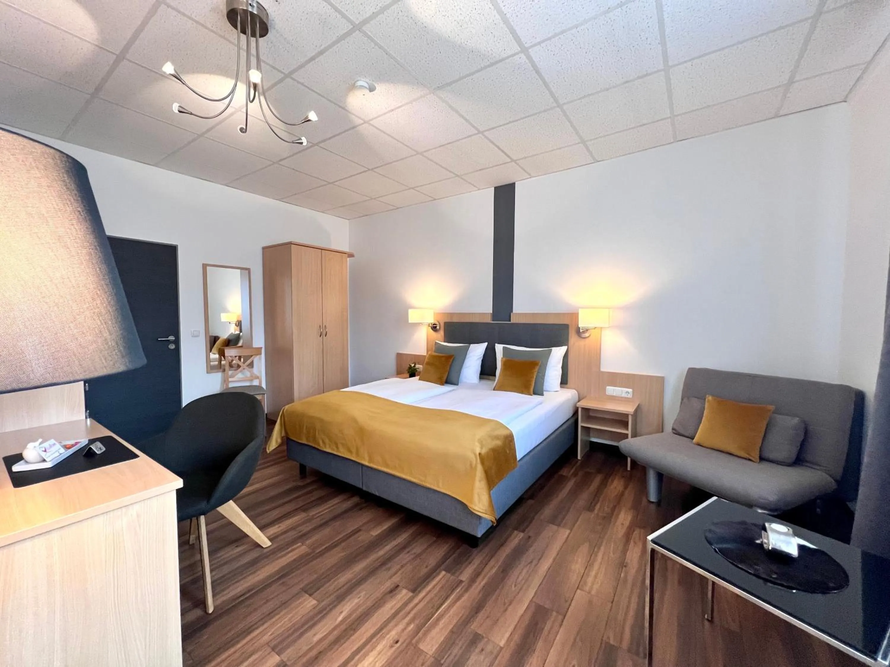 Bed in Hotel Garni am Obsthof Stade - Altes Land