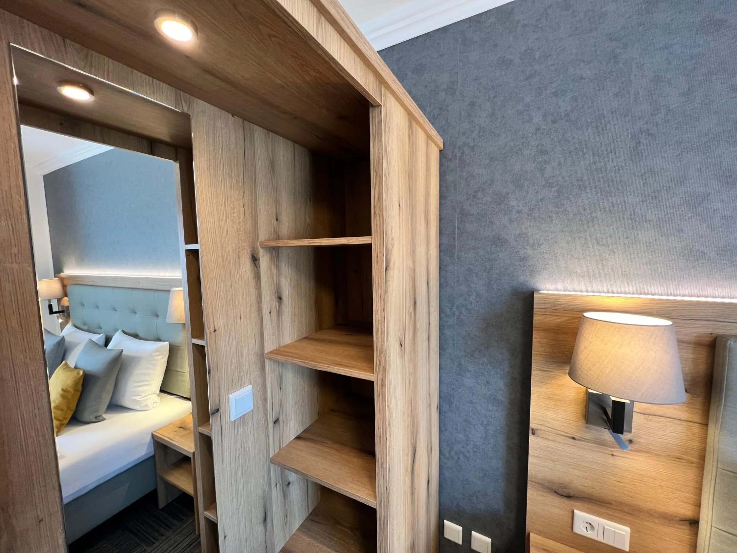 Bed in Hotel Garni am Obsthof Stade - Altes Land