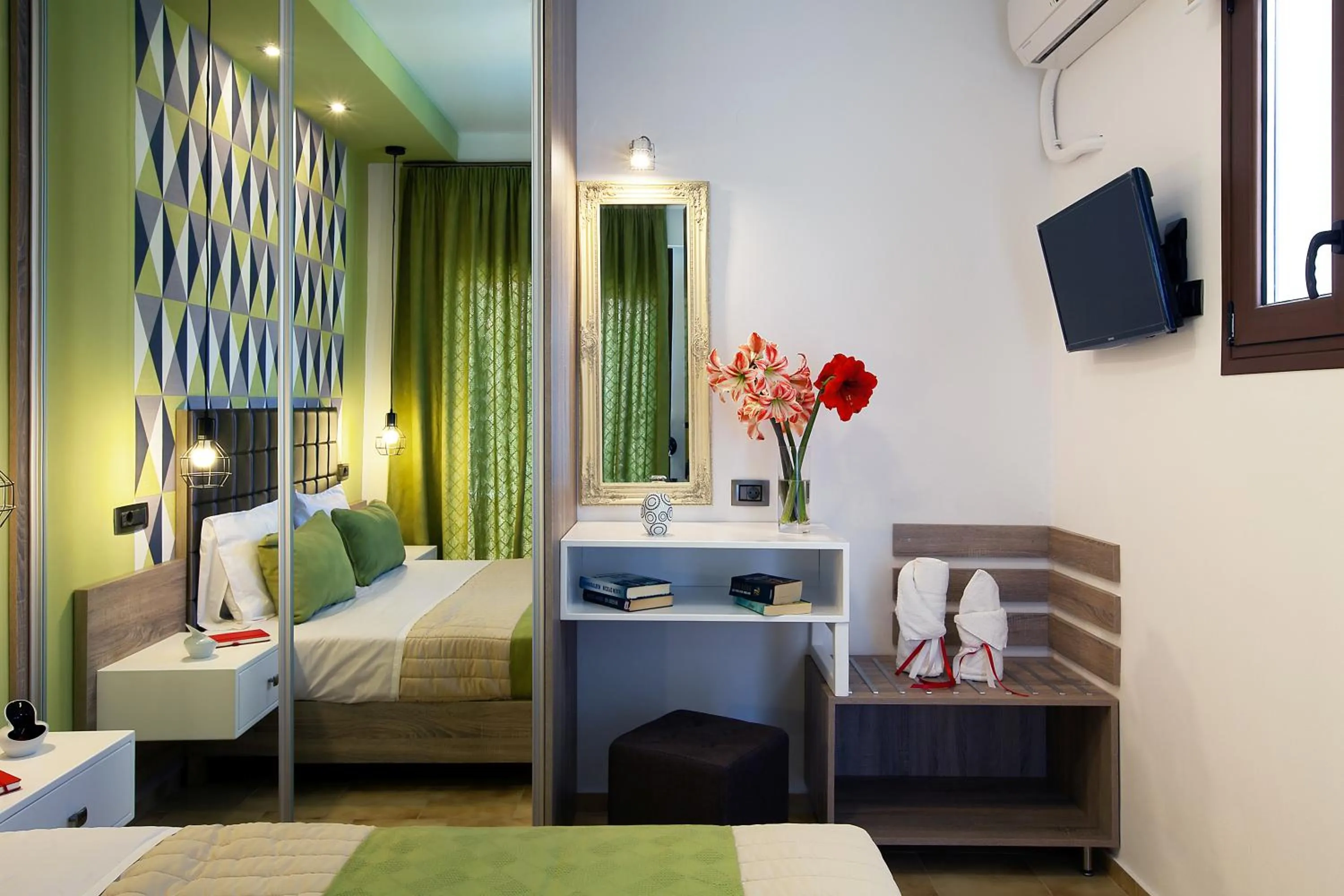 Bedroom, Bed in Kallitsakis Beach