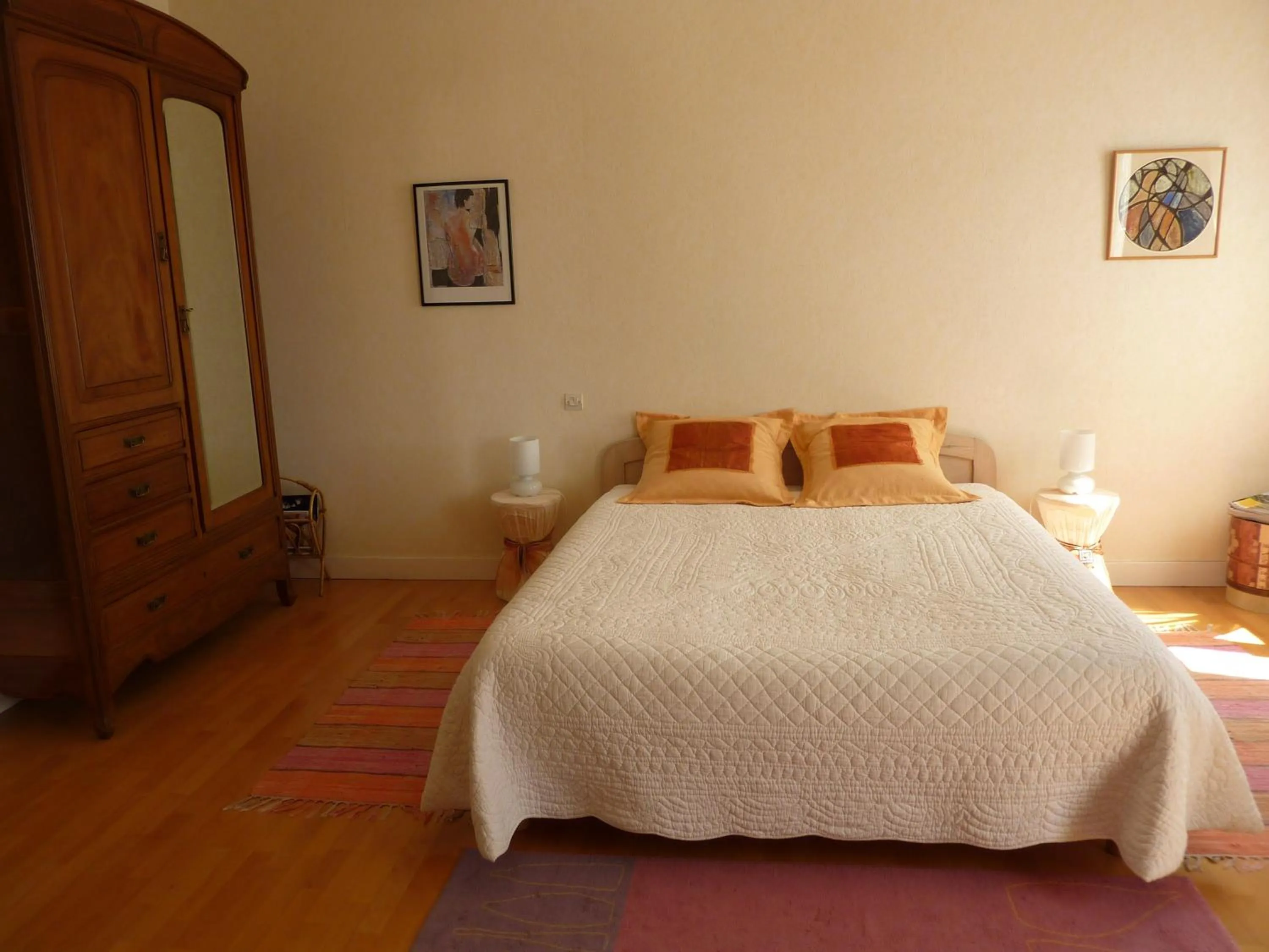 Photo of the whole room, Bed in Le Clos des Rosiers
