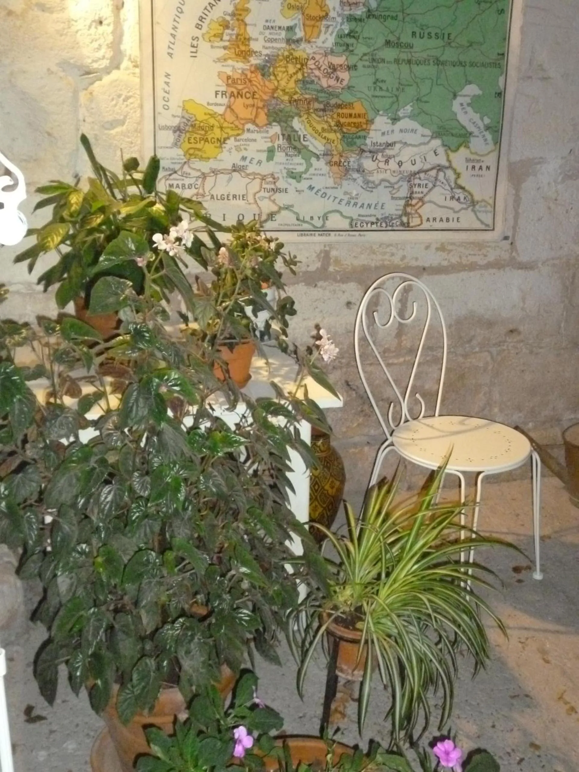 Decorative detail in Le Clos des Rosiers