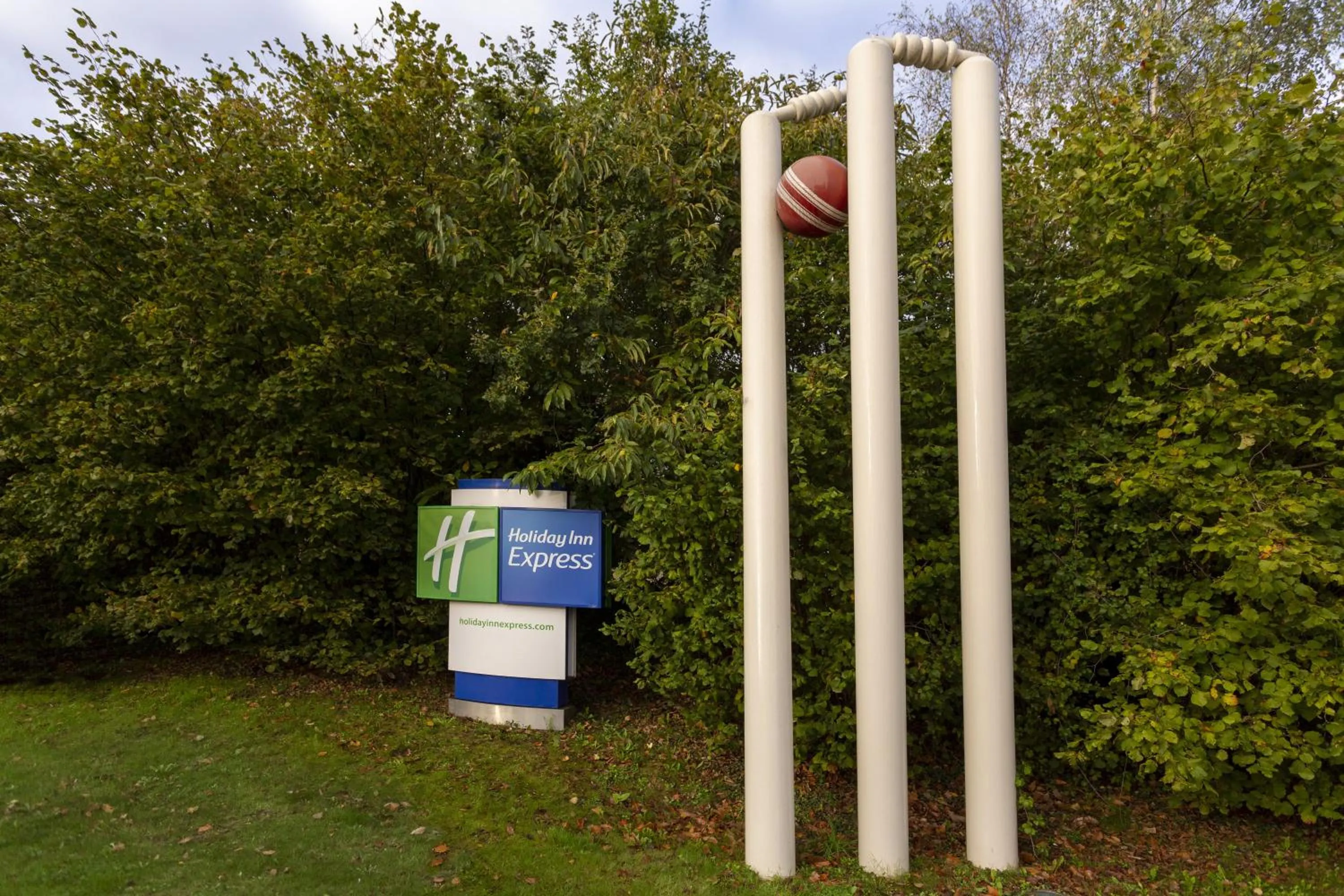 Lobby or reception in Holiday Inn Express Southampton - M27, J7 by IHG