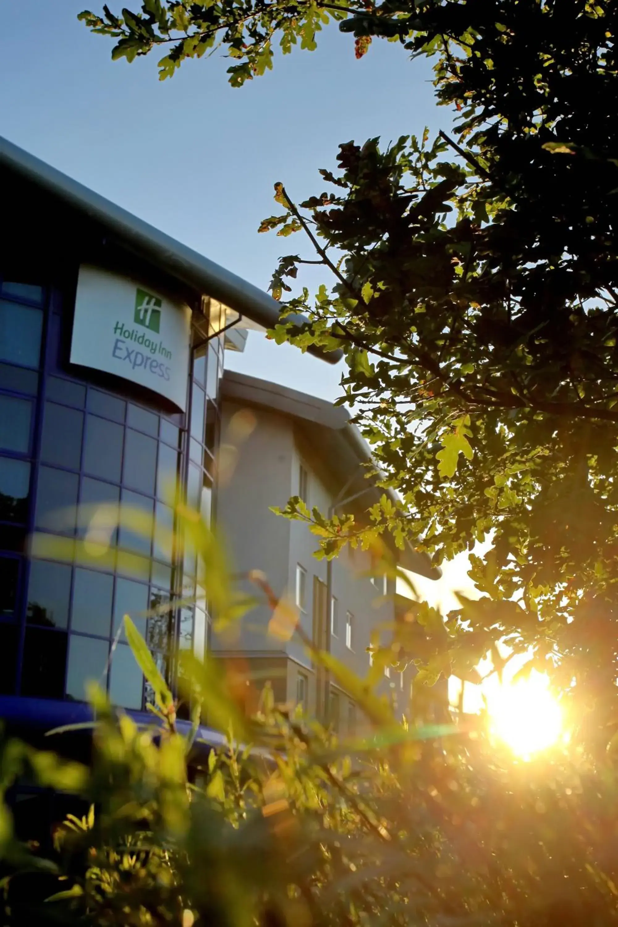 Property building in Holiday Inn Express Southampton - M27, J7 by IHG Property building in Holiday Inn Express Southampton - M27, J7 by IHG