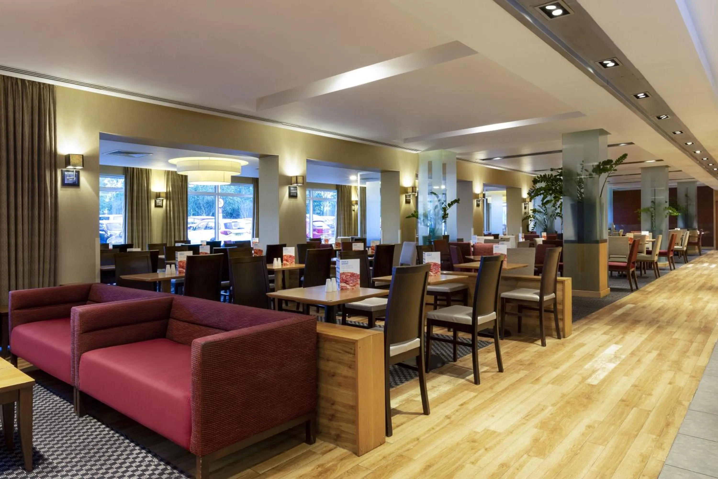 Restaurant/places to eat in Holiday Inn Express Southampton - M27, J7 by IHG