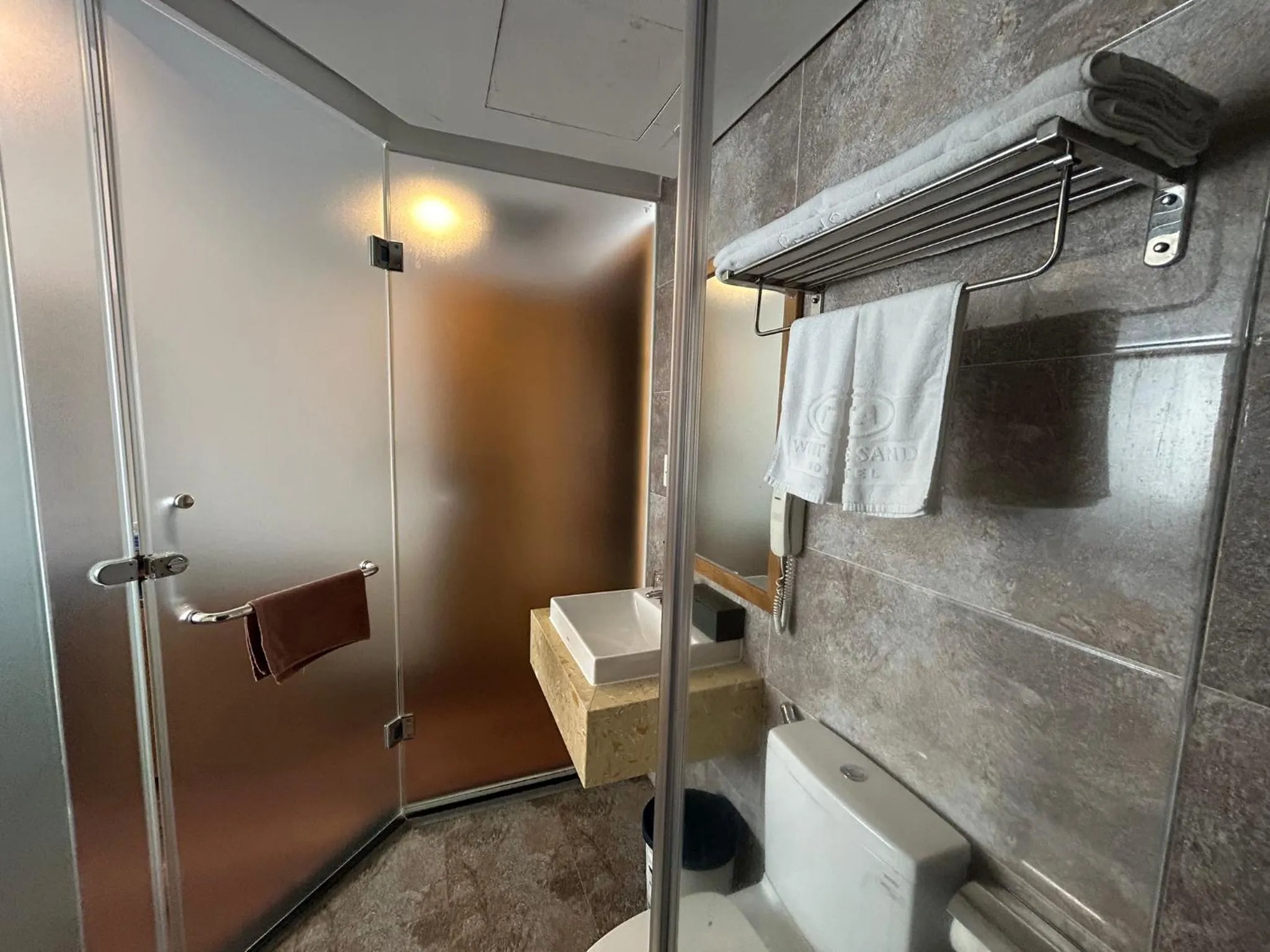 Shower in Bliss Luxury Hotel