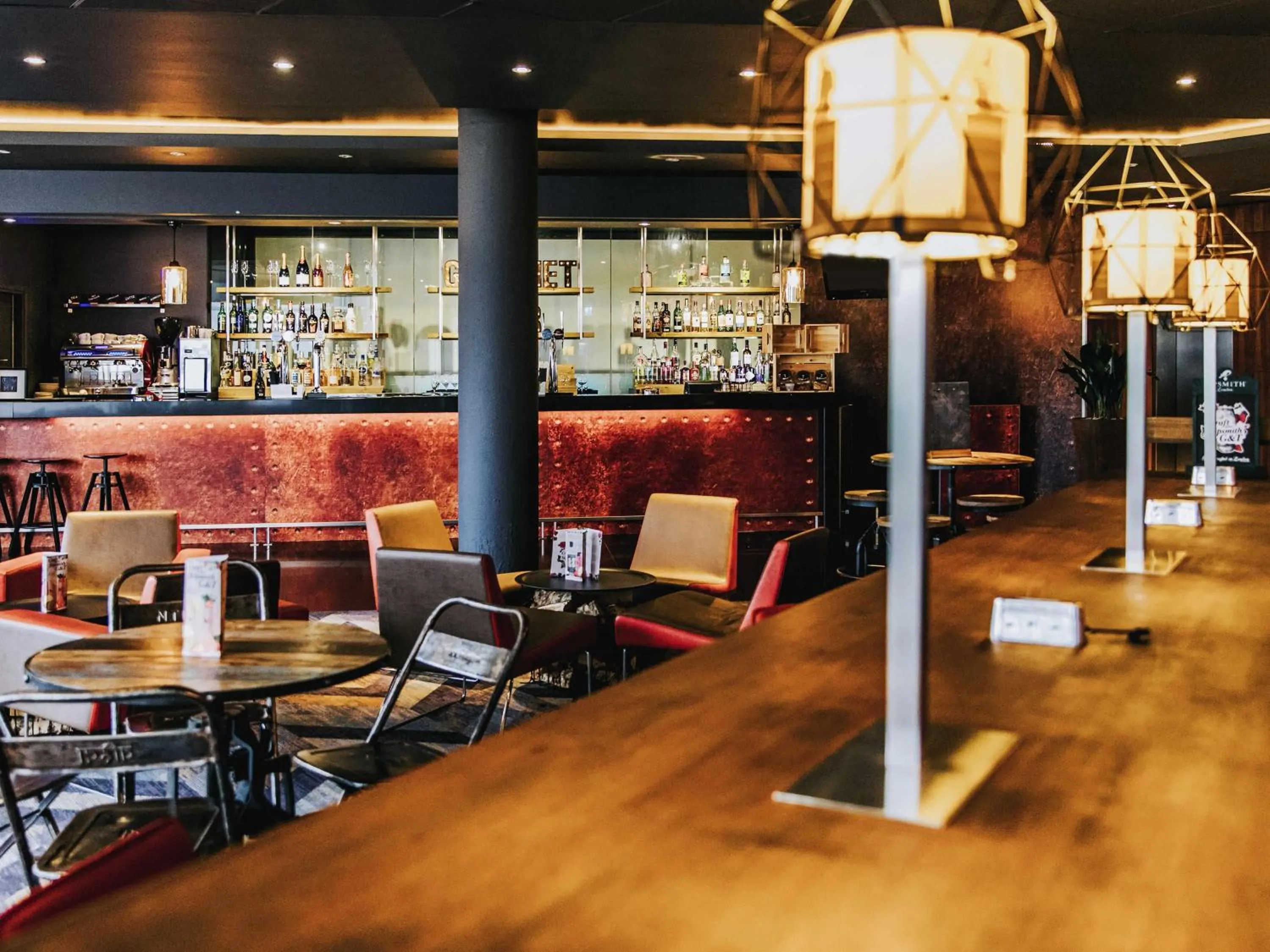 Lounge or bar in Novotel Sheffield Centre