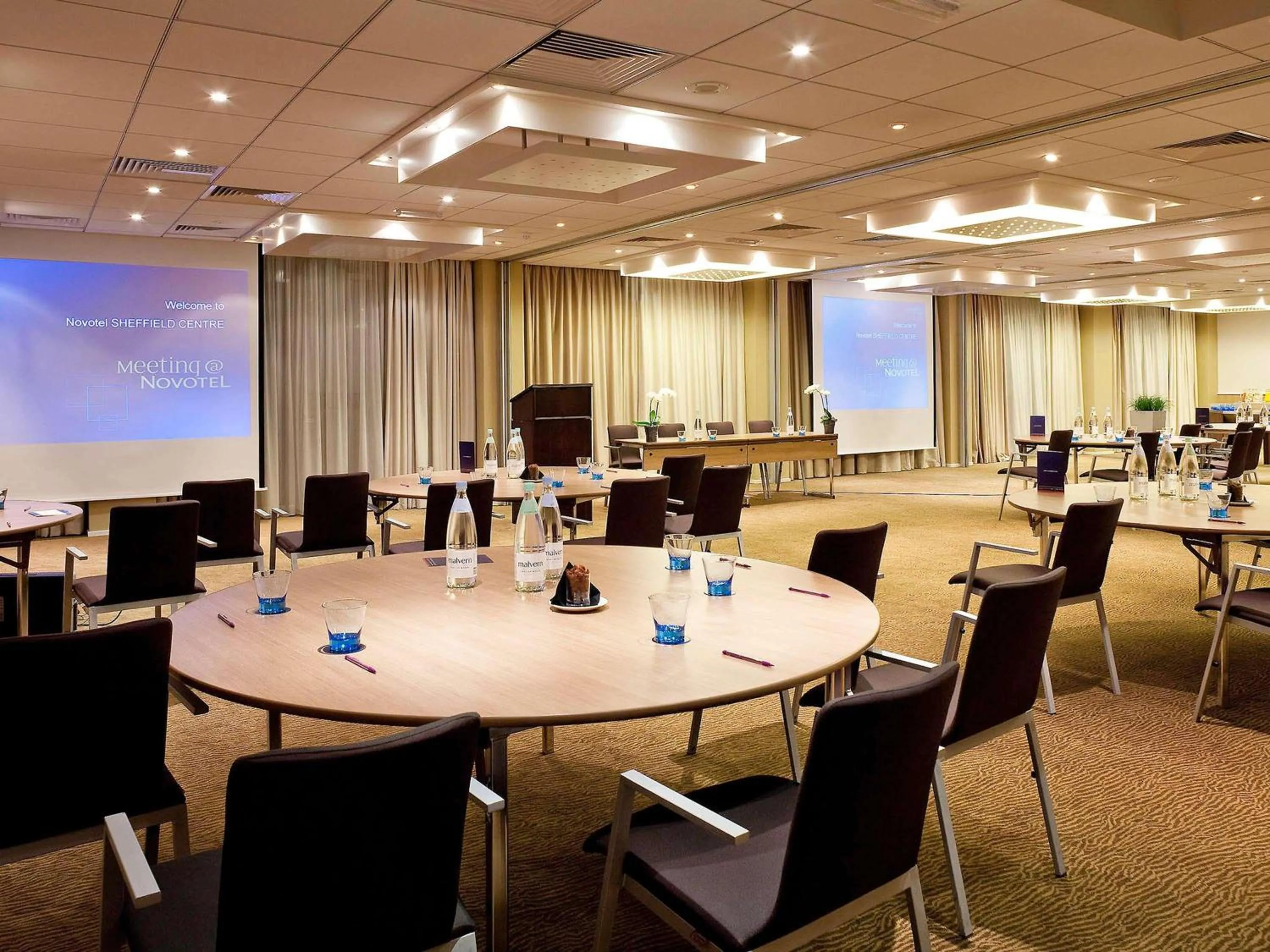 Meeting/conference room in Novotel Sheffield Centre