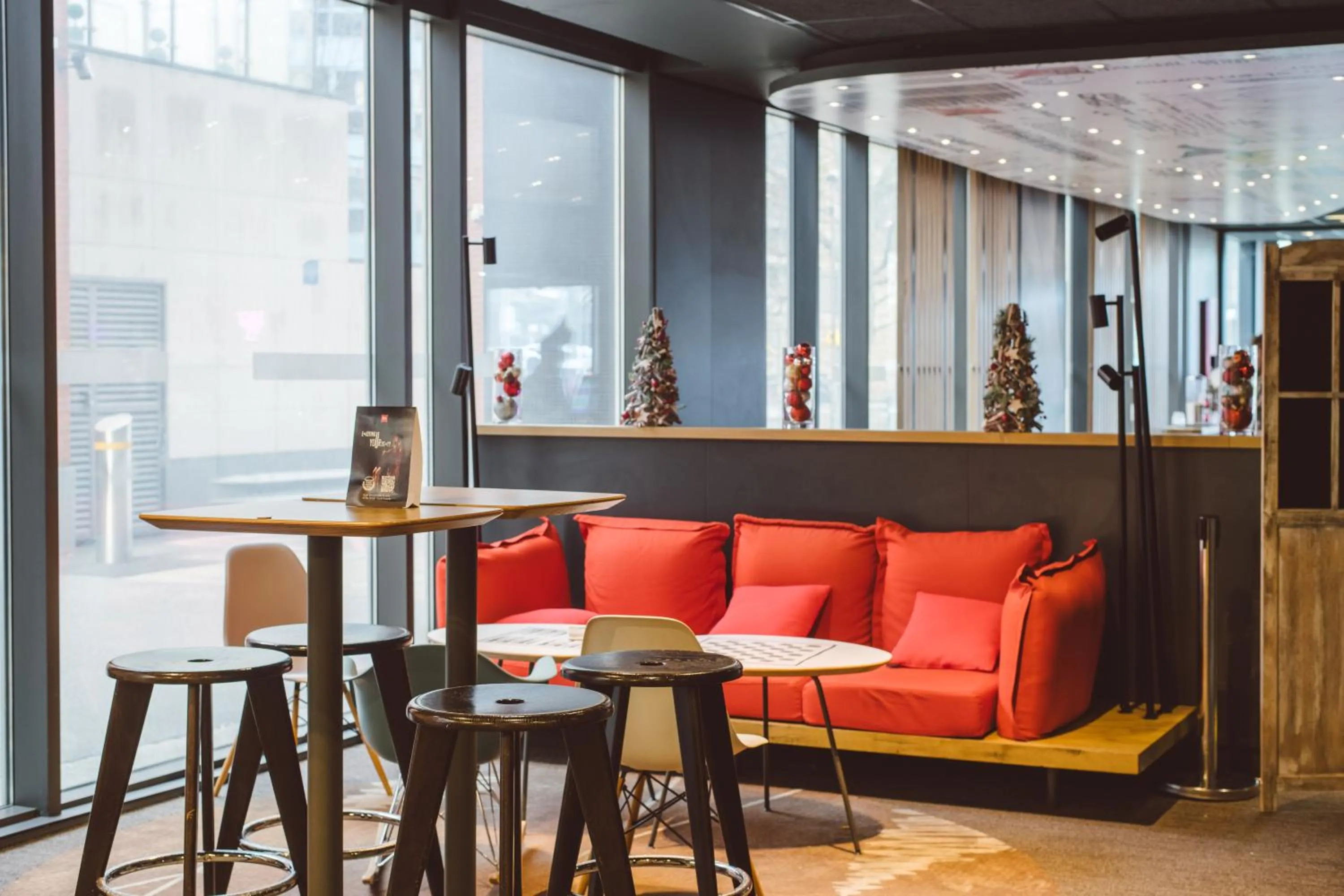 Restaurant/places to eat in ibis London Excel-Docklands