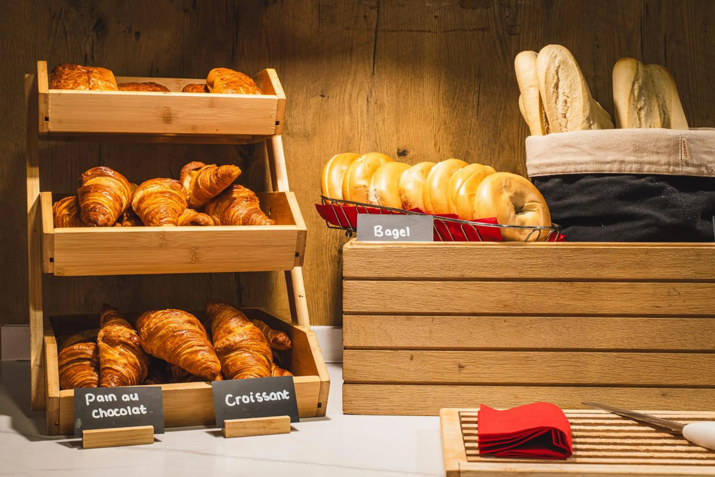 Food and drinks in ibis London Excel-Docklands