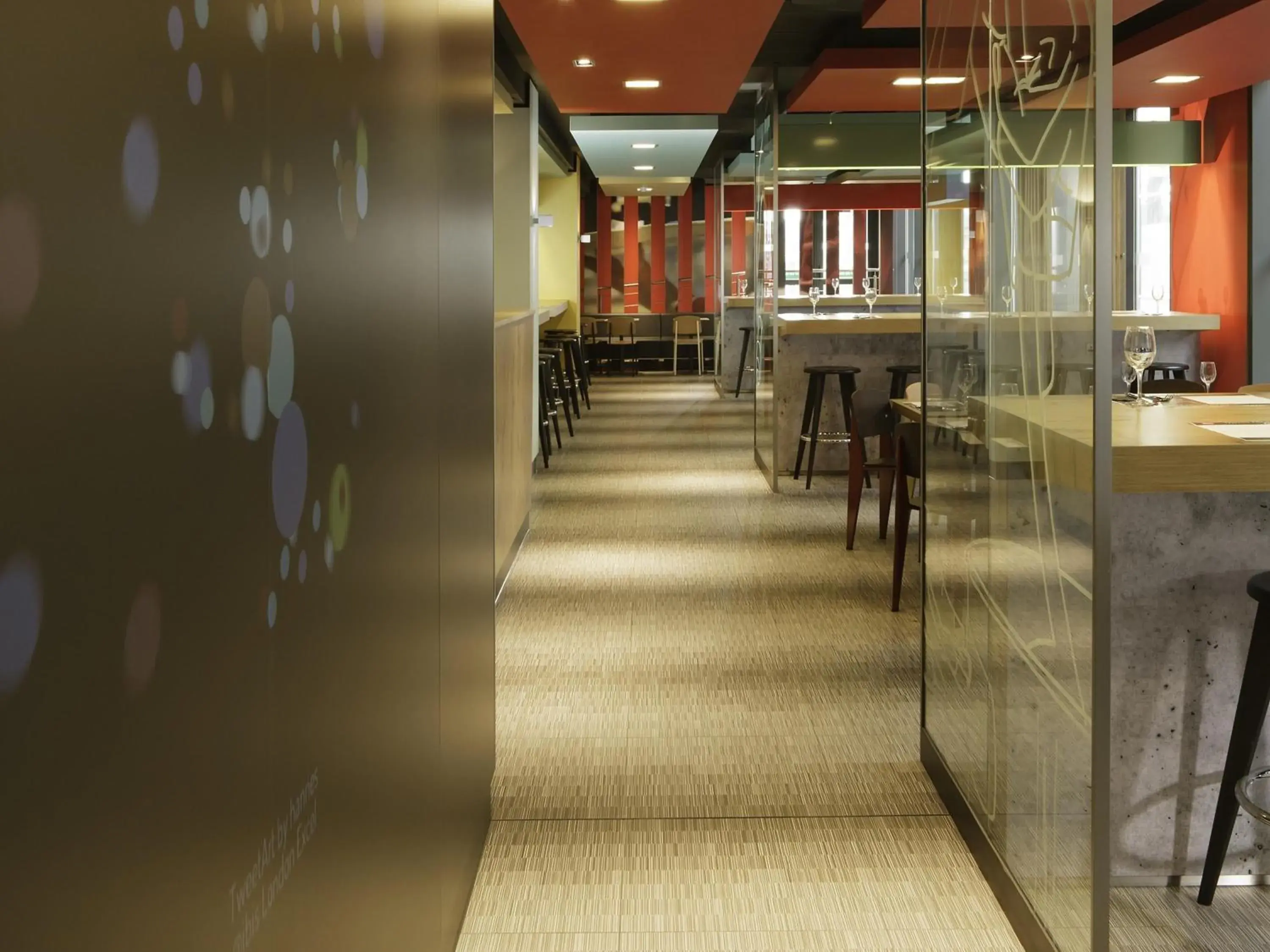 Restaurant/places to eat in ibis London Excel-Docklands Restaurant/places to eat in ibis London Excel-Docklands