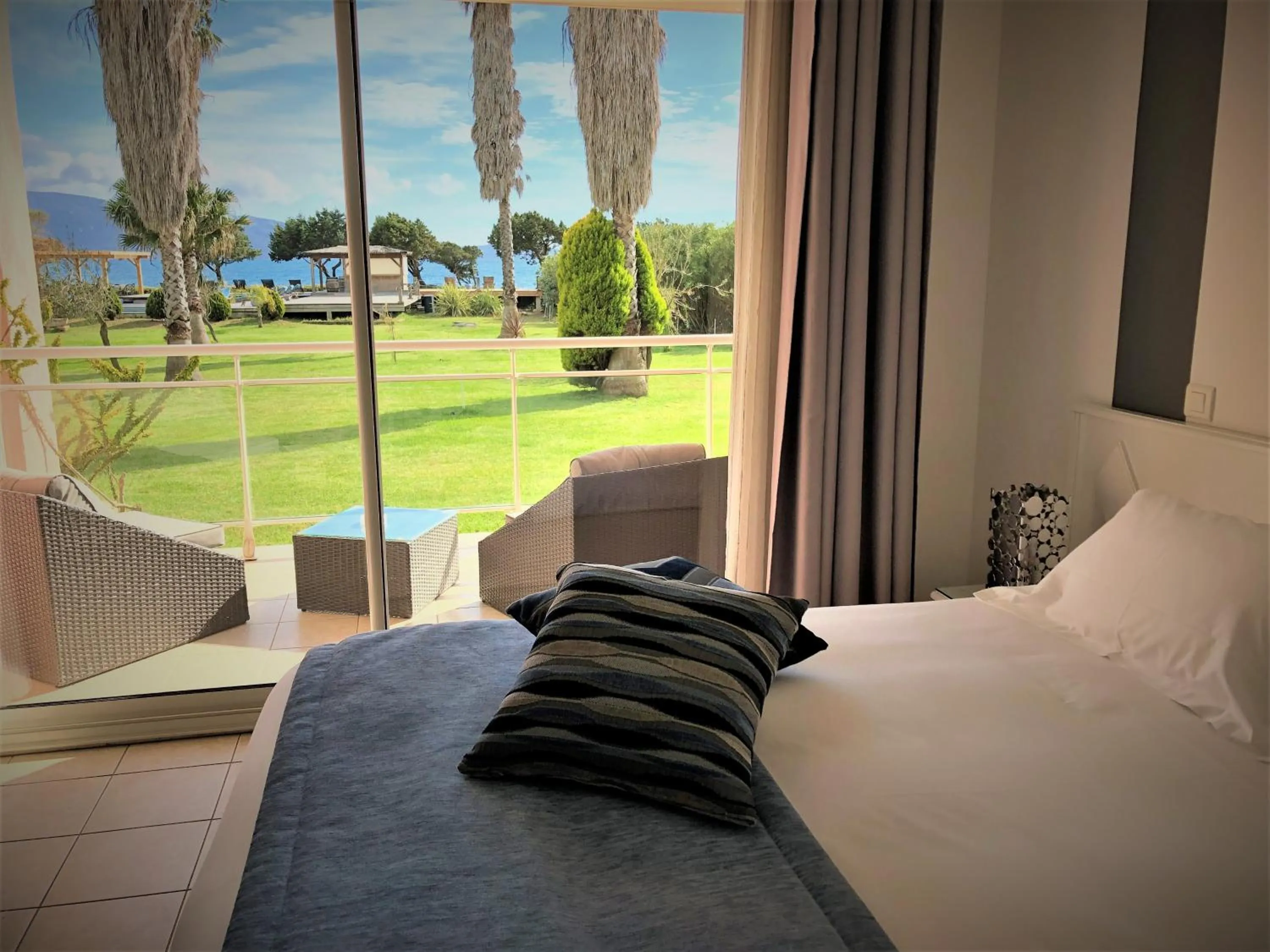 Bed in Hotel Le Ruesco